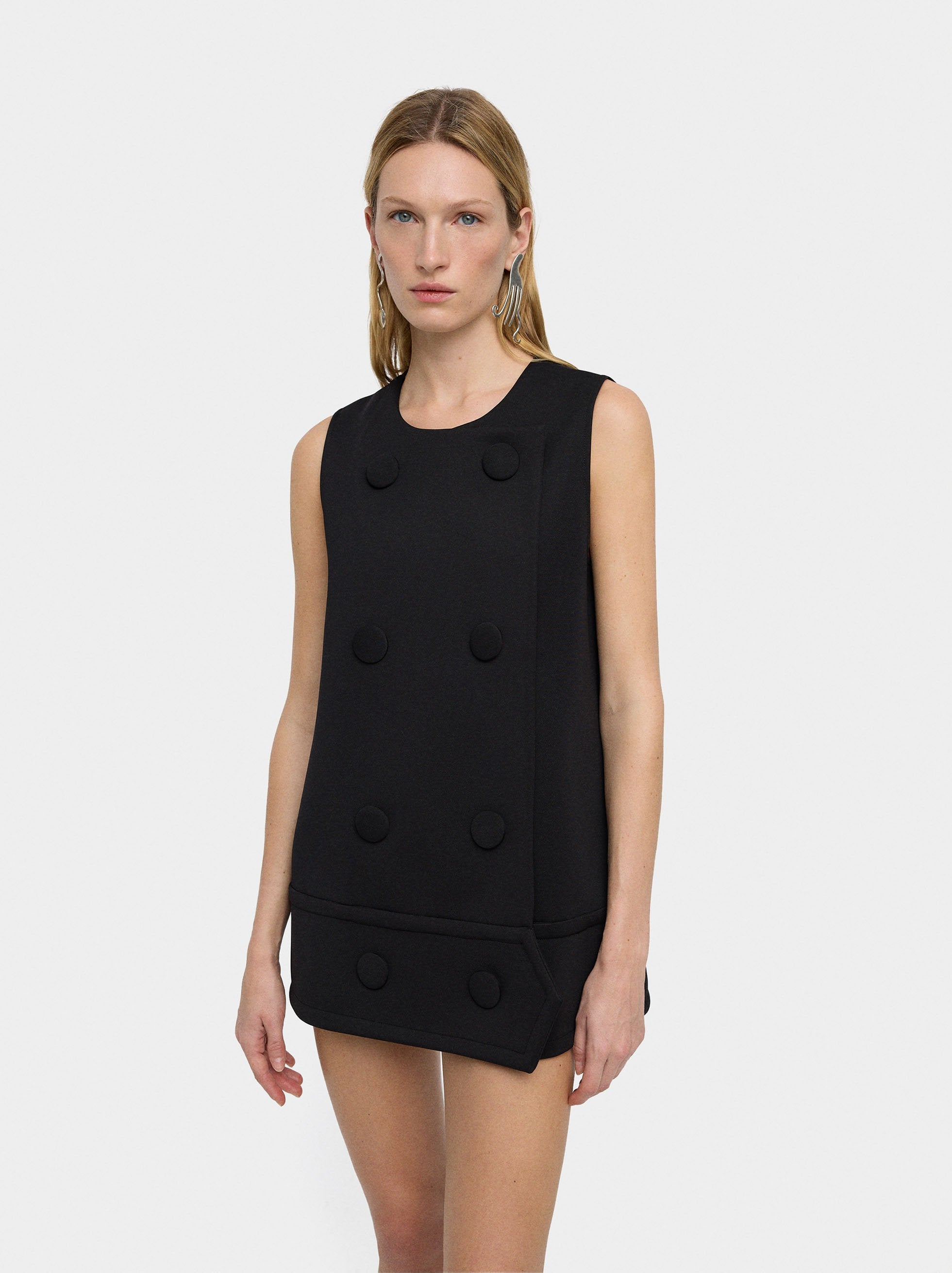 Vestido Corto Con Botones