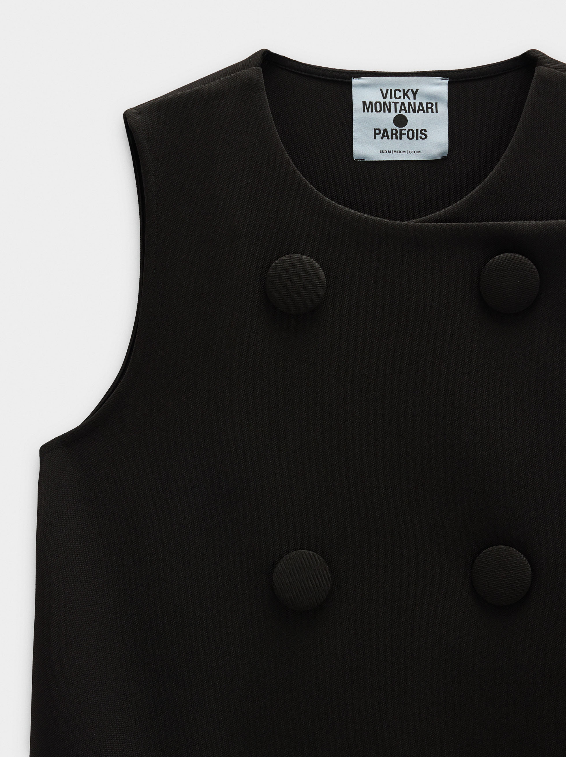 Vestido Corto Con Botones