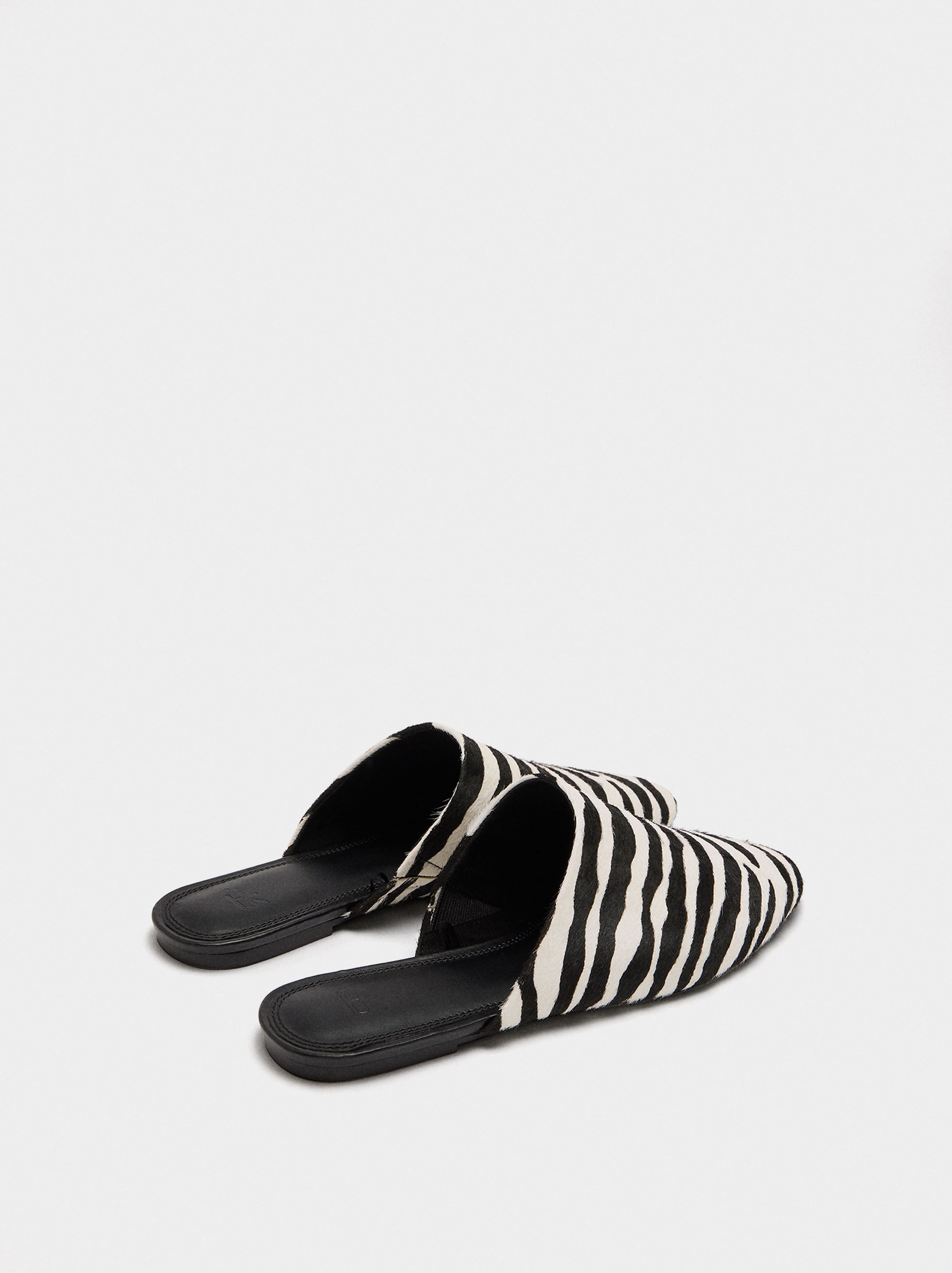 Zapatos De Piel Destalonados Estampado Animal