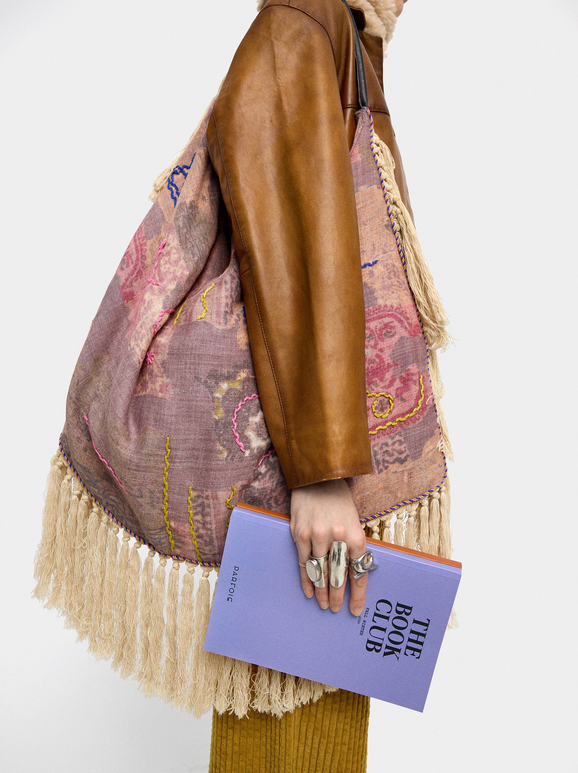 Bolso Shopper De Tejido Con Flecos