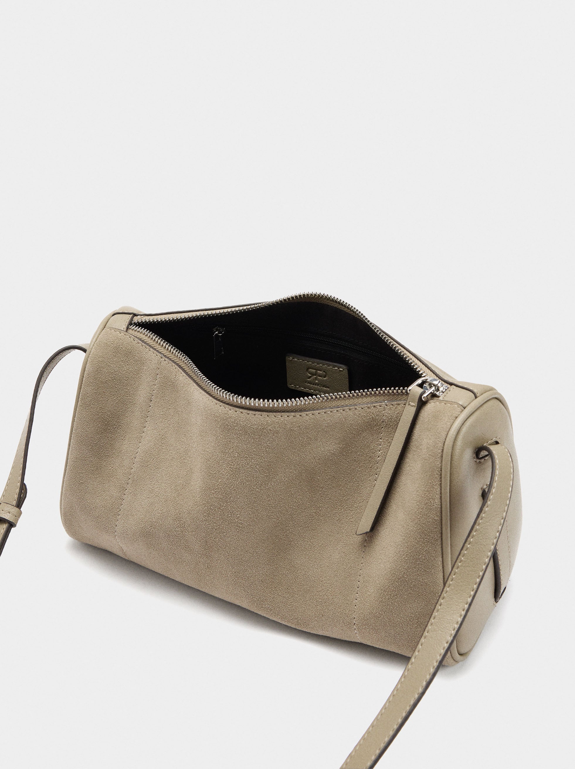 Bolso Bandolera Con Detalles De Piel
