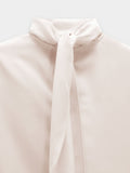 Blusa Satinada Con Cuello Alto