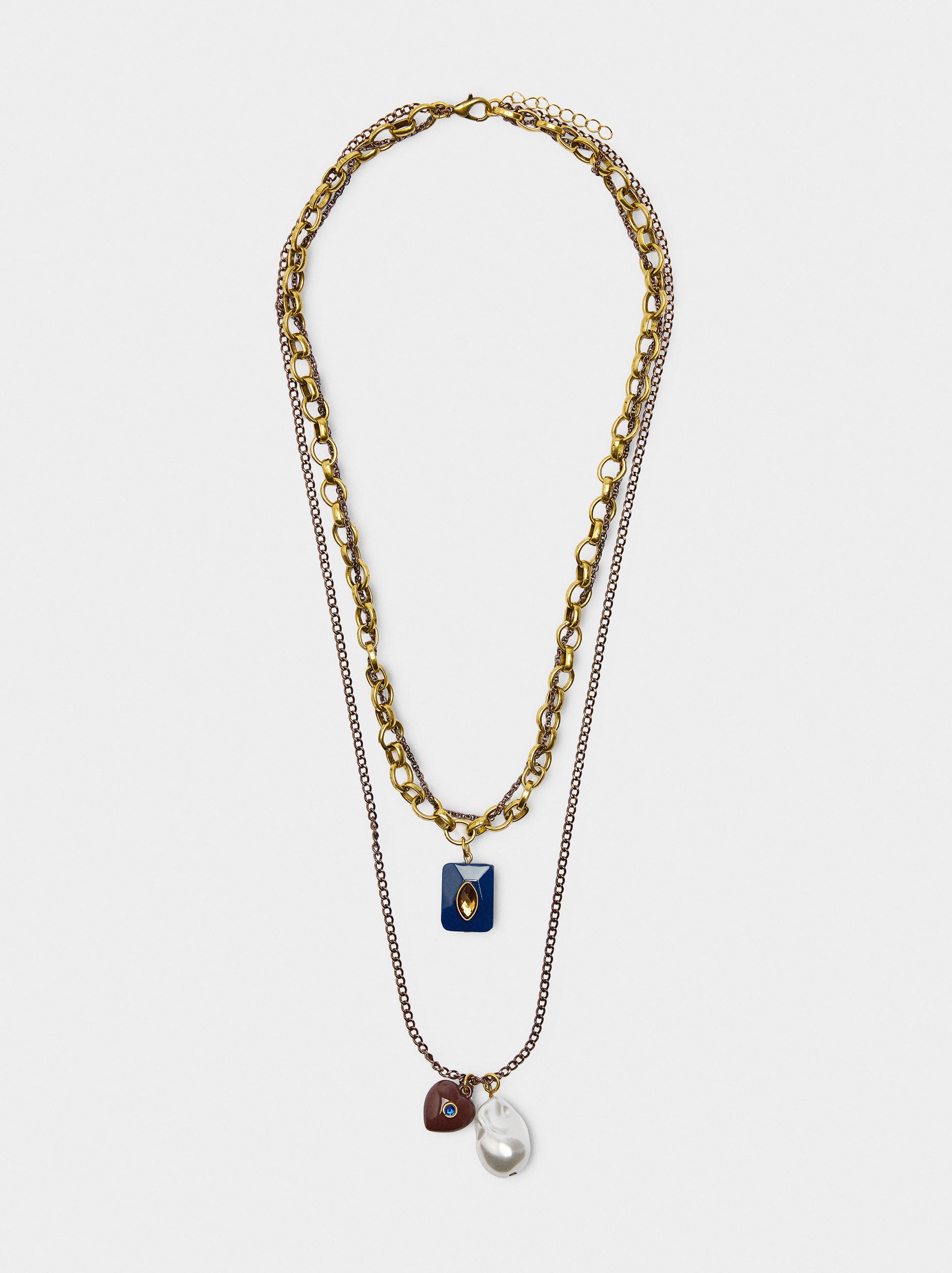 Set De Collares Con Colgantes De Resina
