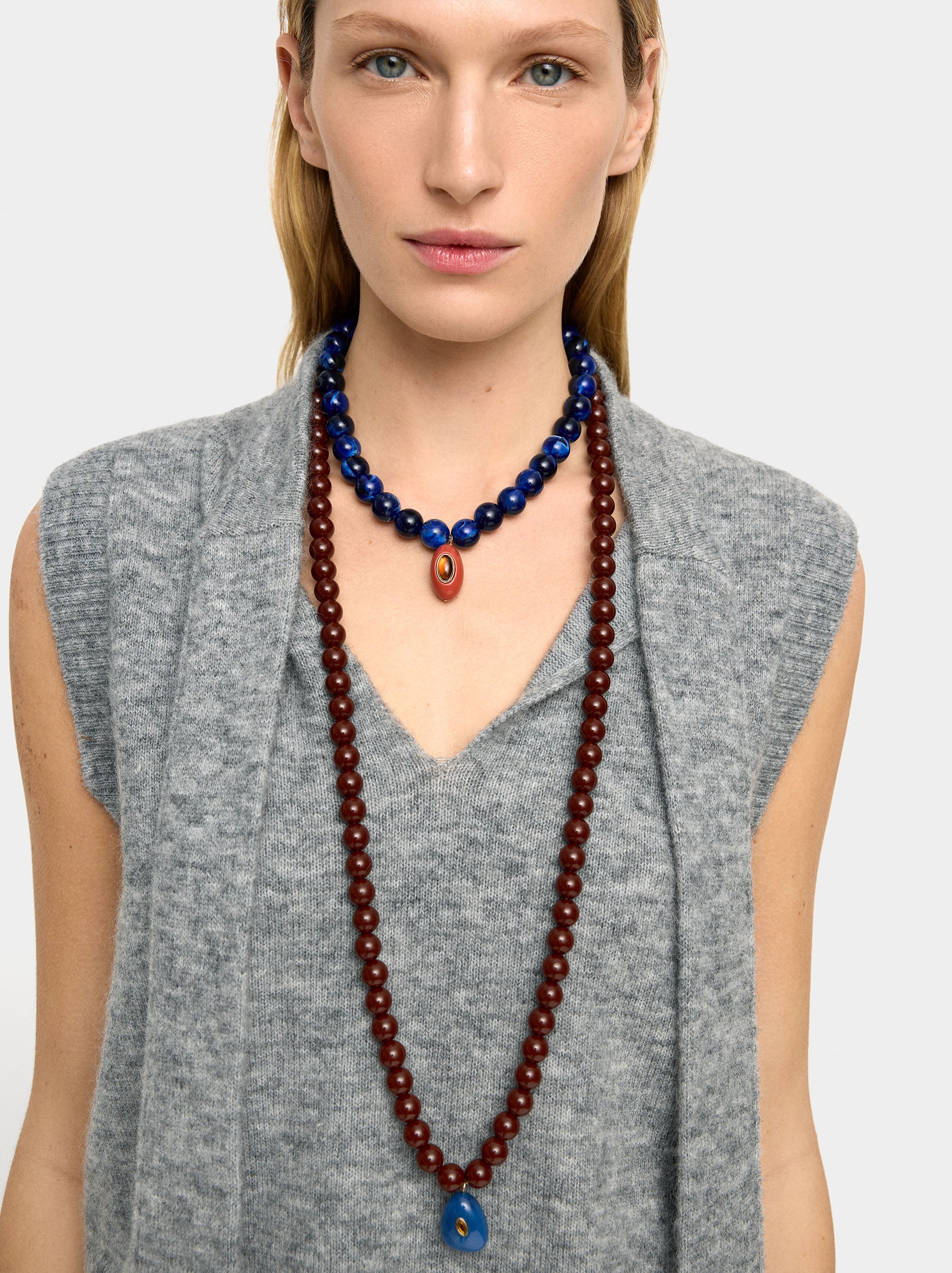 Collar Largo De Cuentas Con Colgante