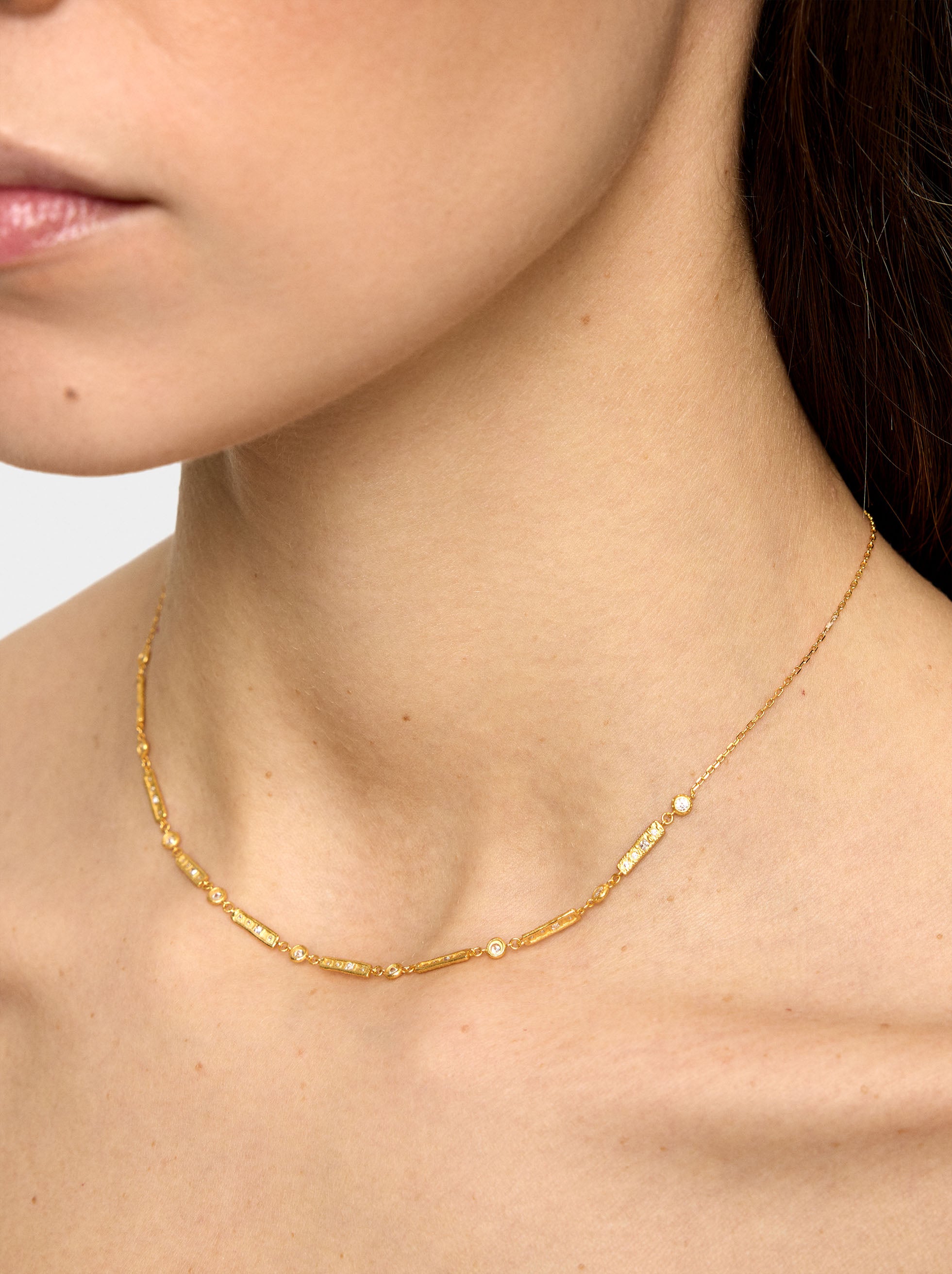 Collar Segmentado Con Barras Y Circonitas - Plata De Ley 925