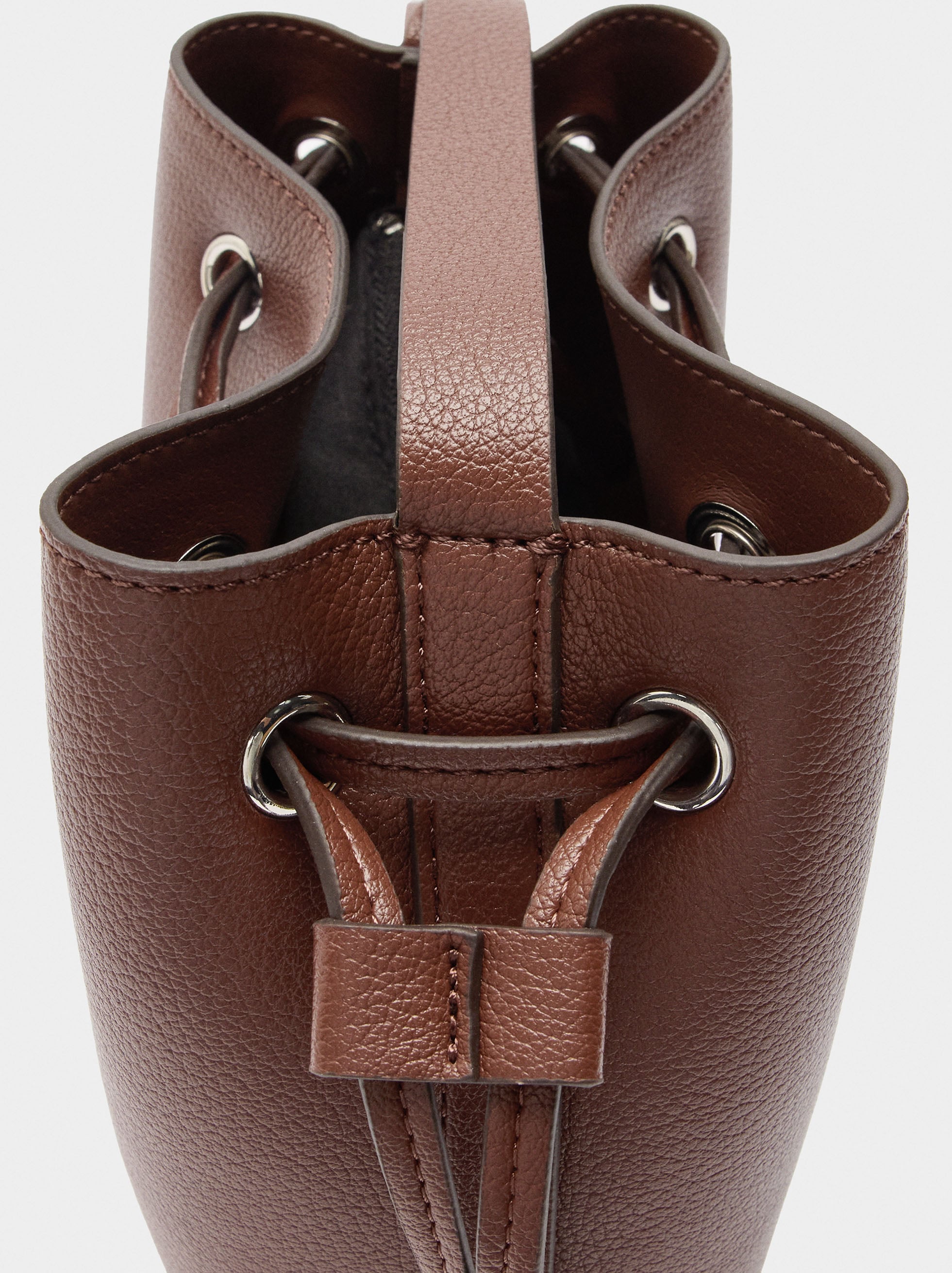 Bolso Bandolera Con Cordón