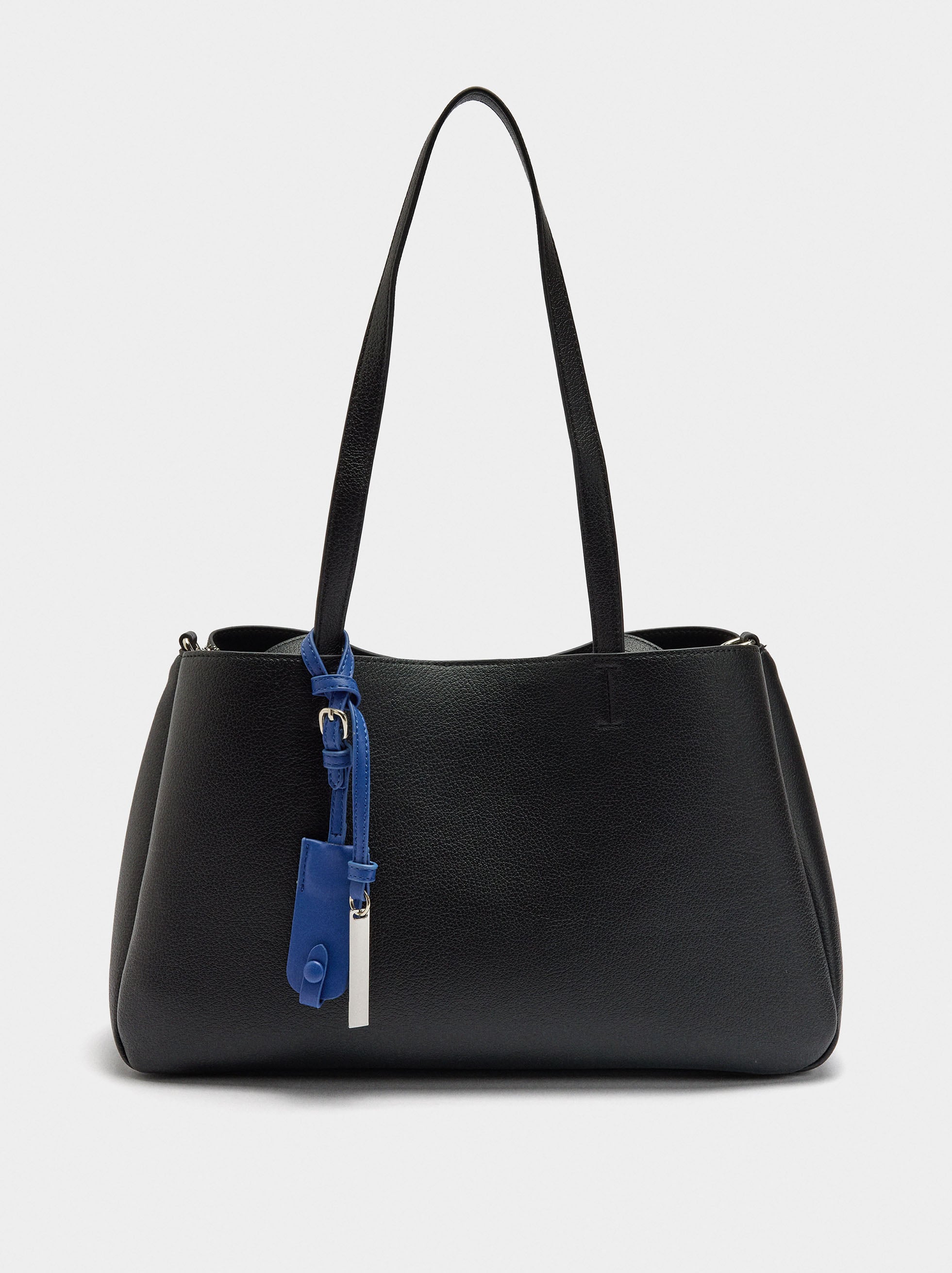 Bolso Shopper Liso Con Colgante