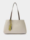 Bolso Shopper Liso Con Colgante