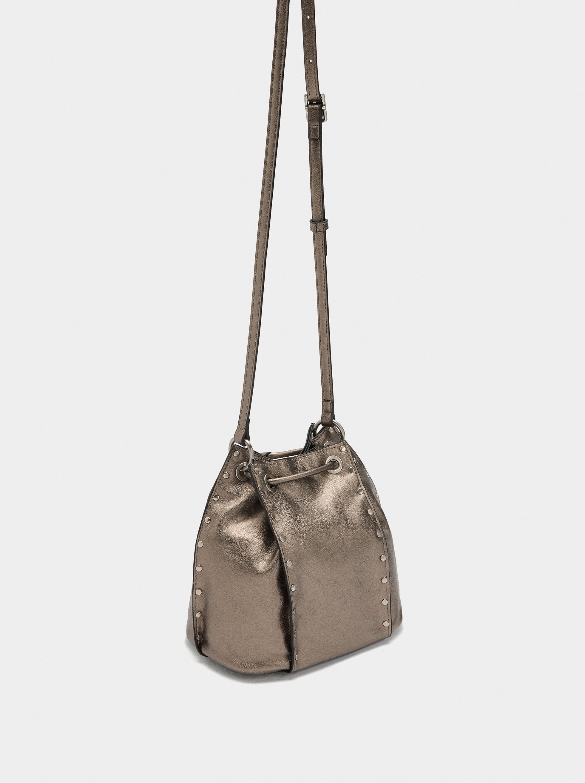 Bolso Bombonera Con Tachuelas