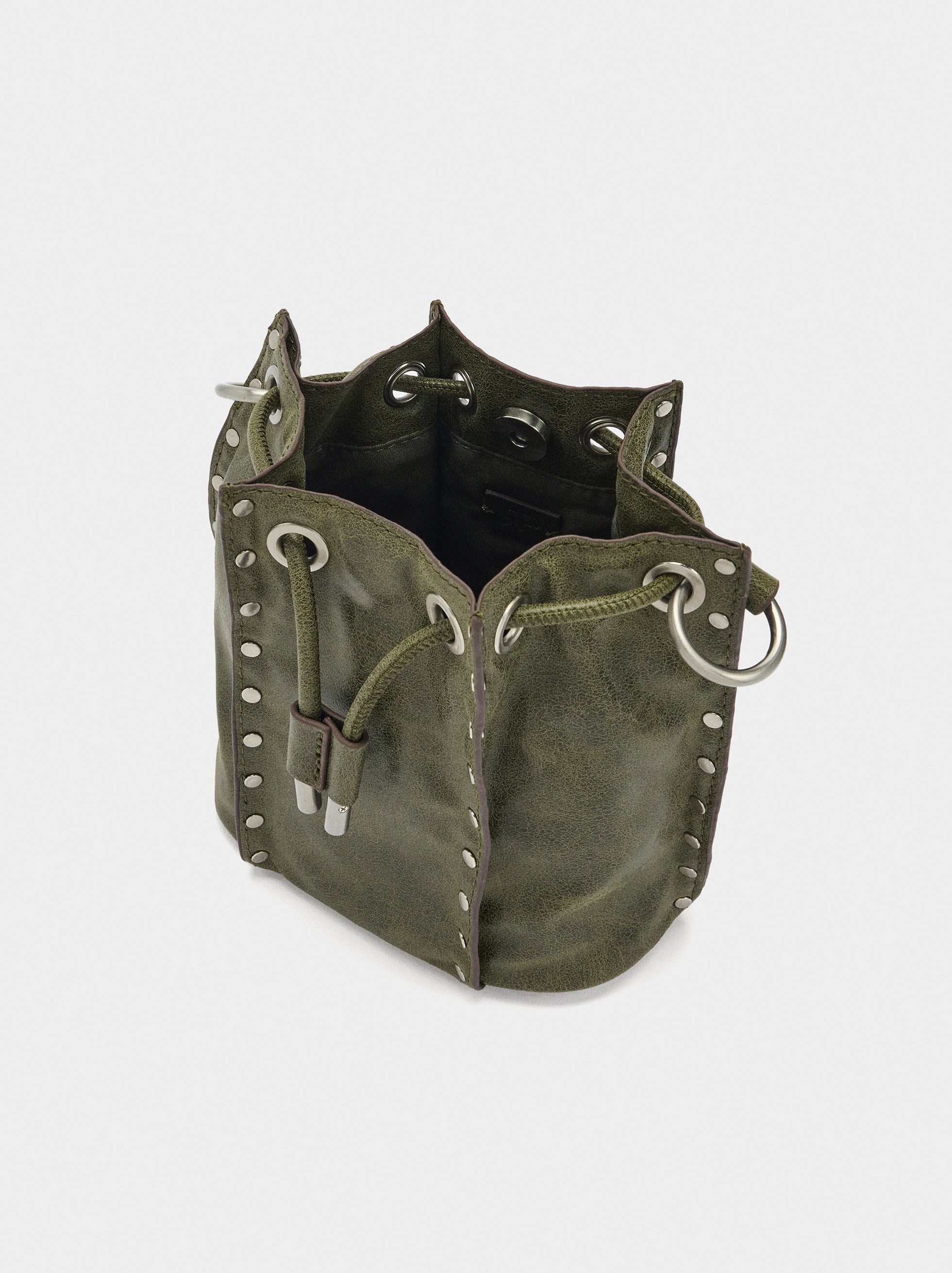 Bolso Bombonera Con Tachuelas