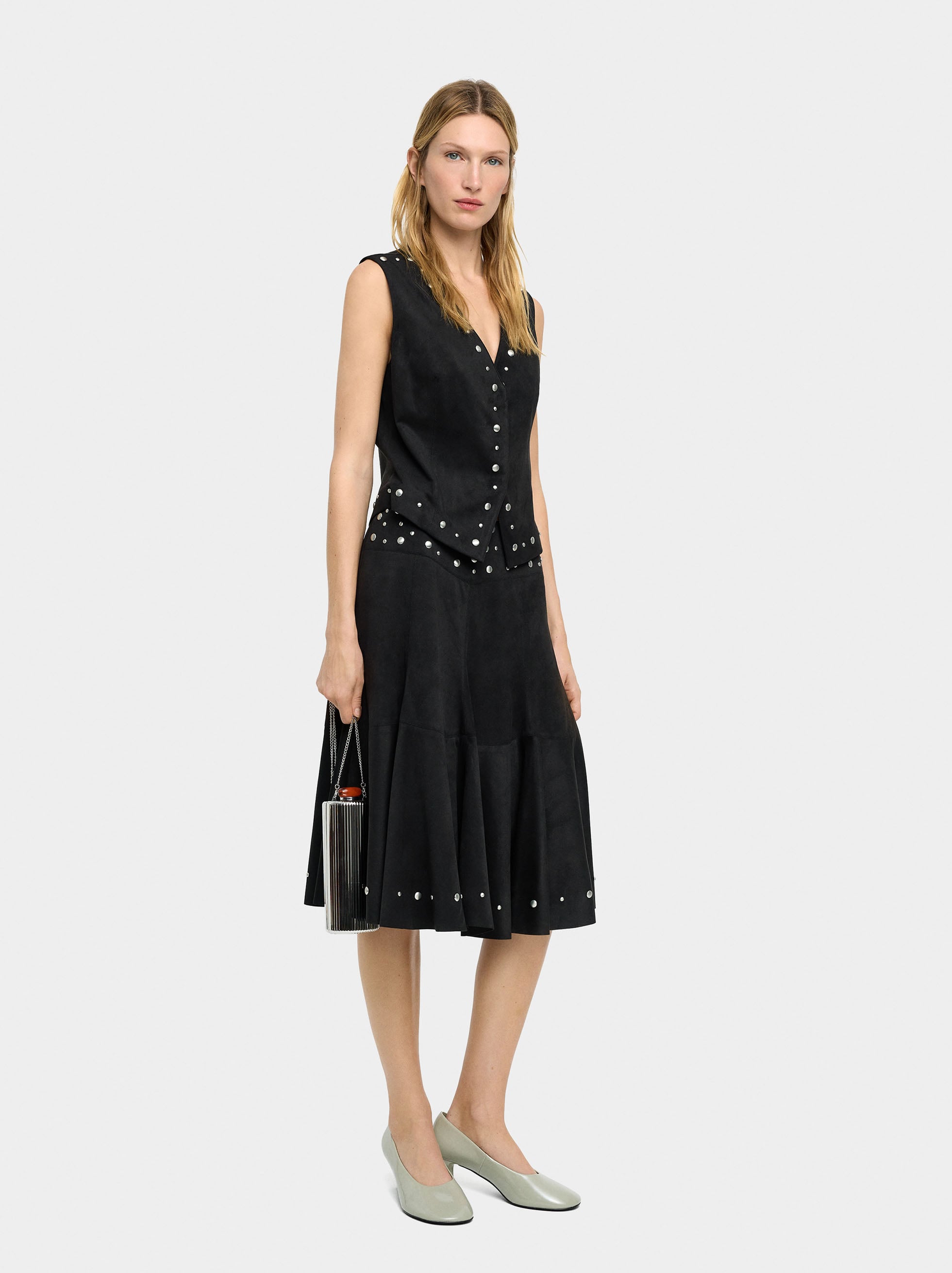 Falda Midi Con Tachuelas