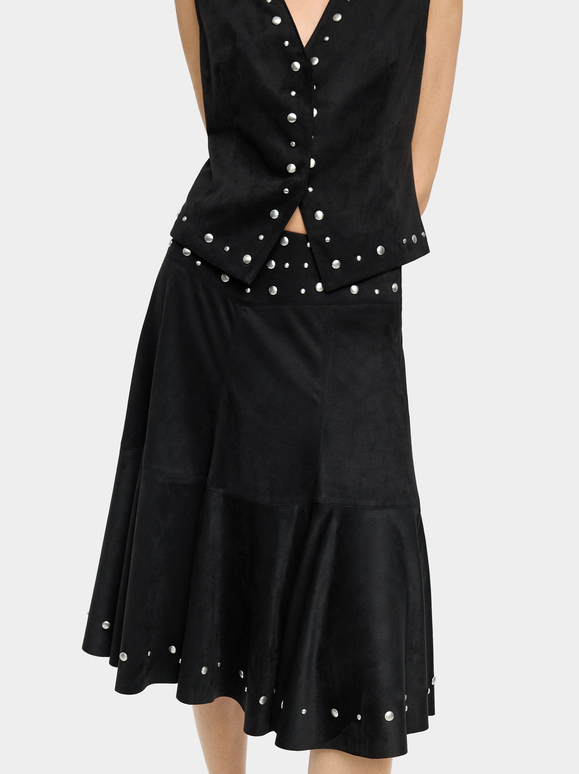Falda Midi Con Tachuelas
