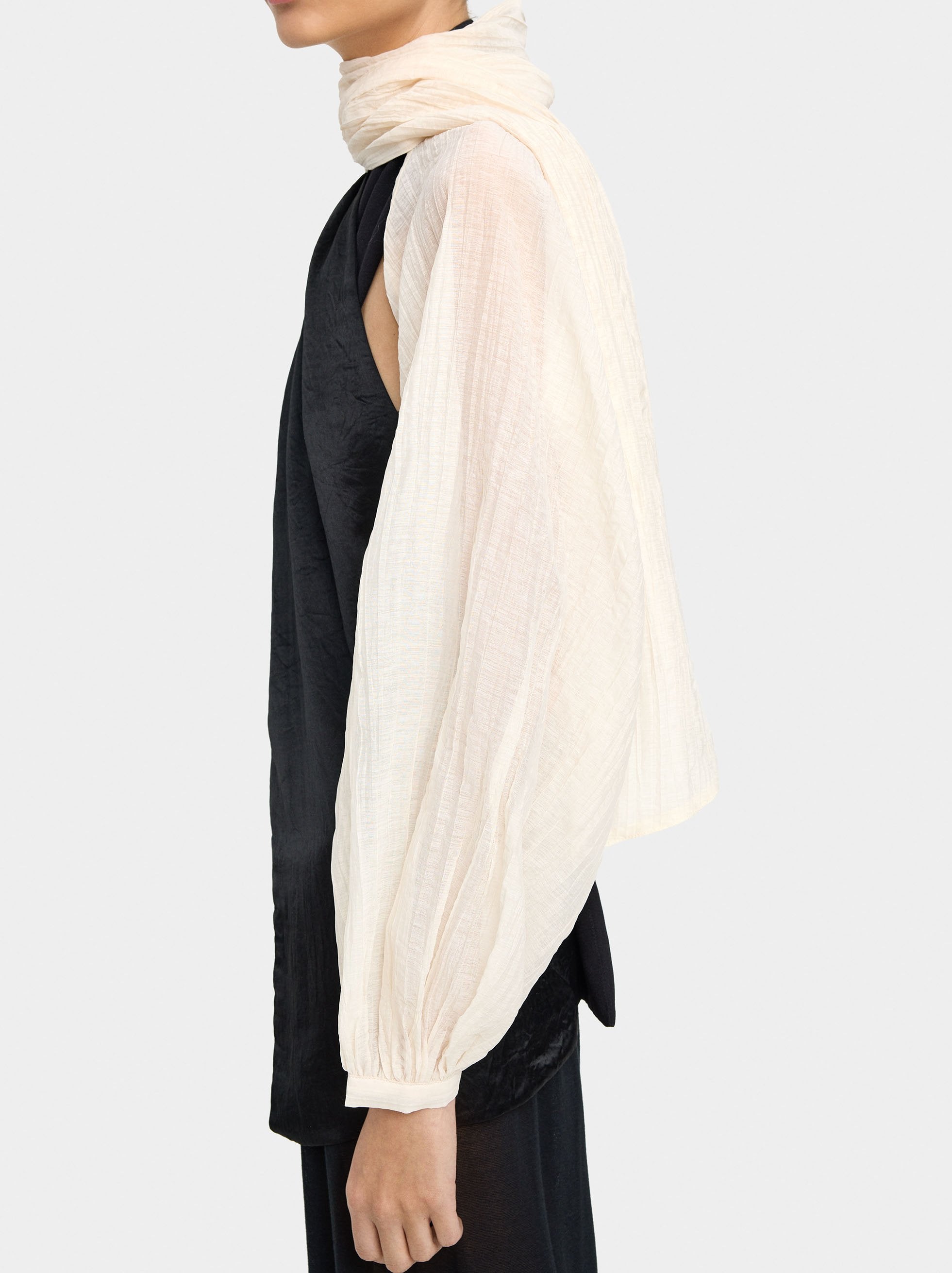 Blusa Corta Efecto Arrugado