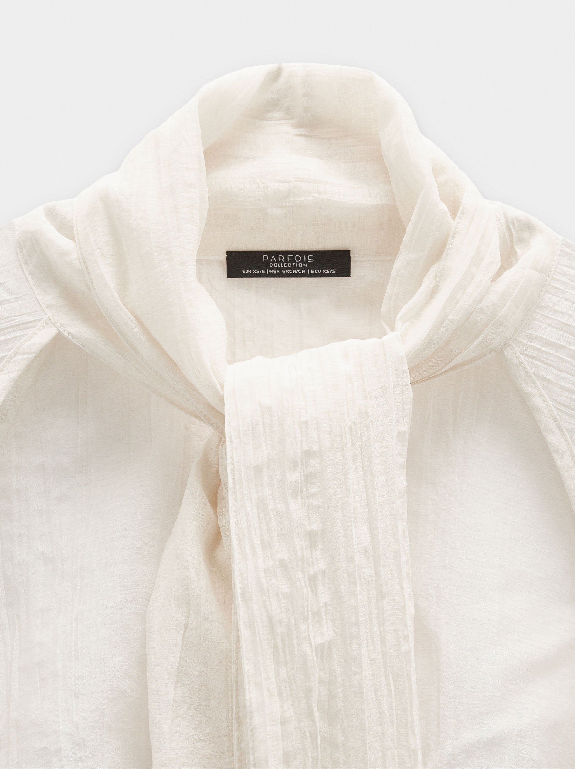 Blusa Corta Efecto Arrugado