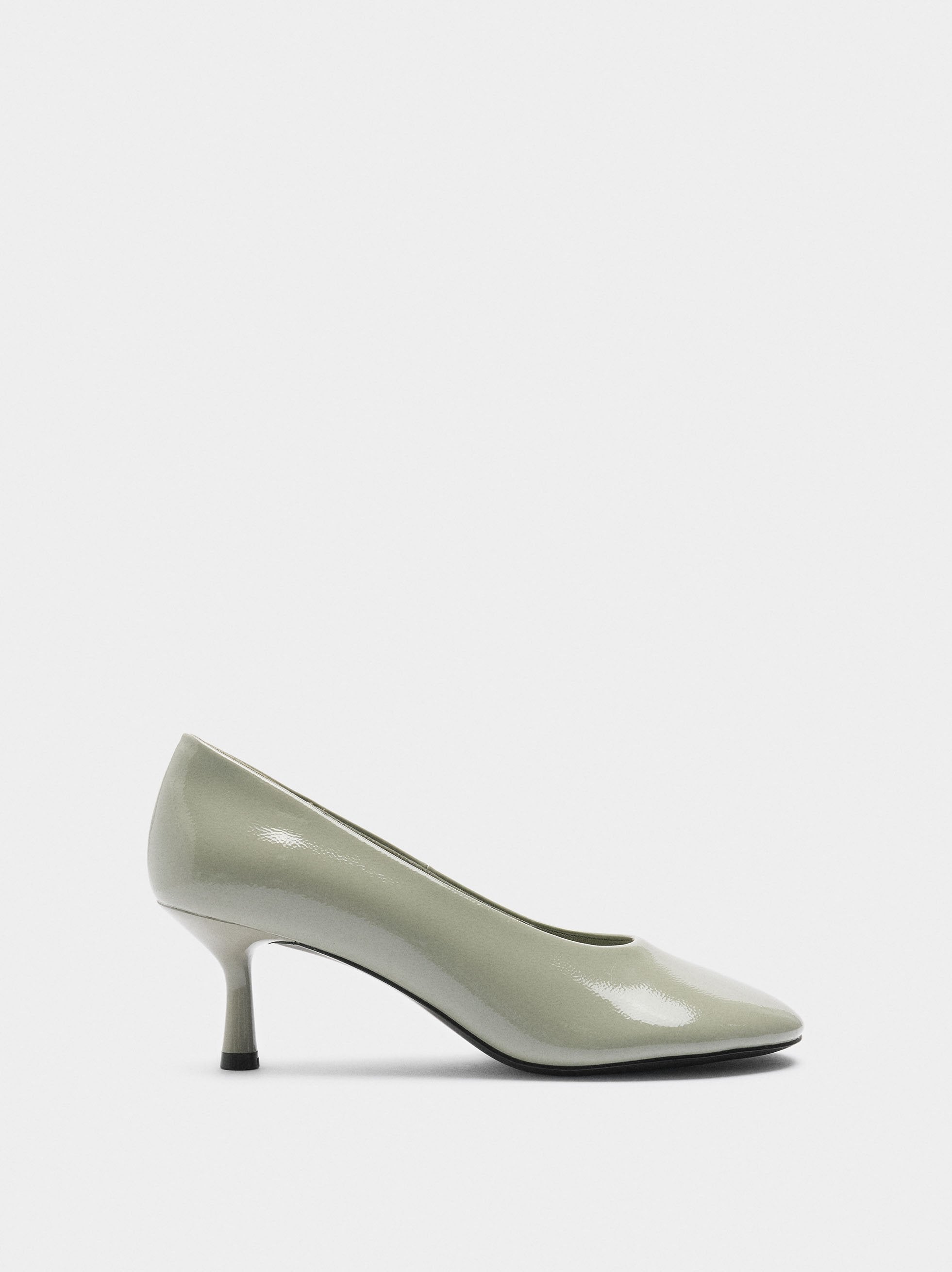 Zapatos De Tacón Alto De Charol