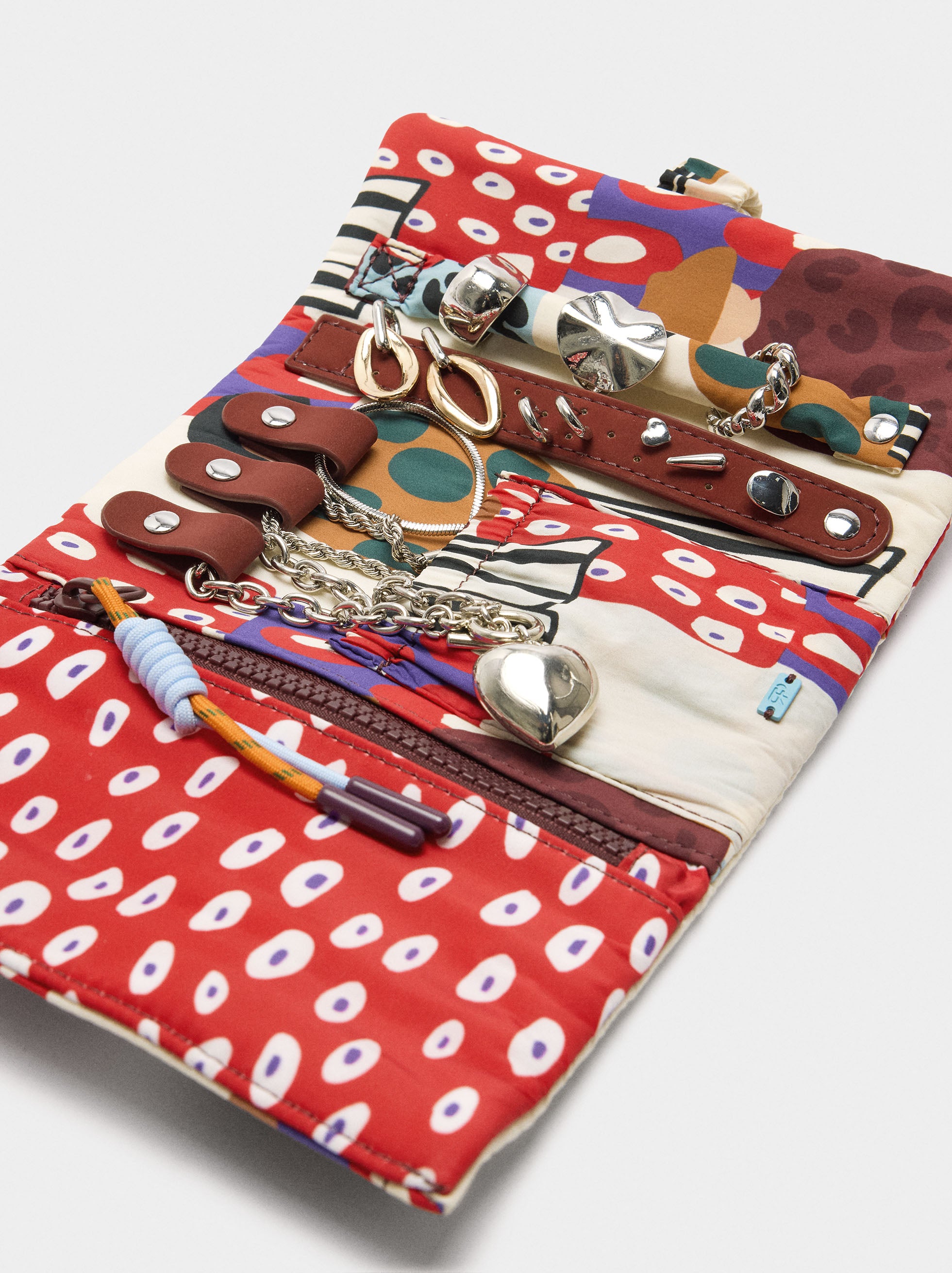 Joyero En Rollo Estampado De Nylon