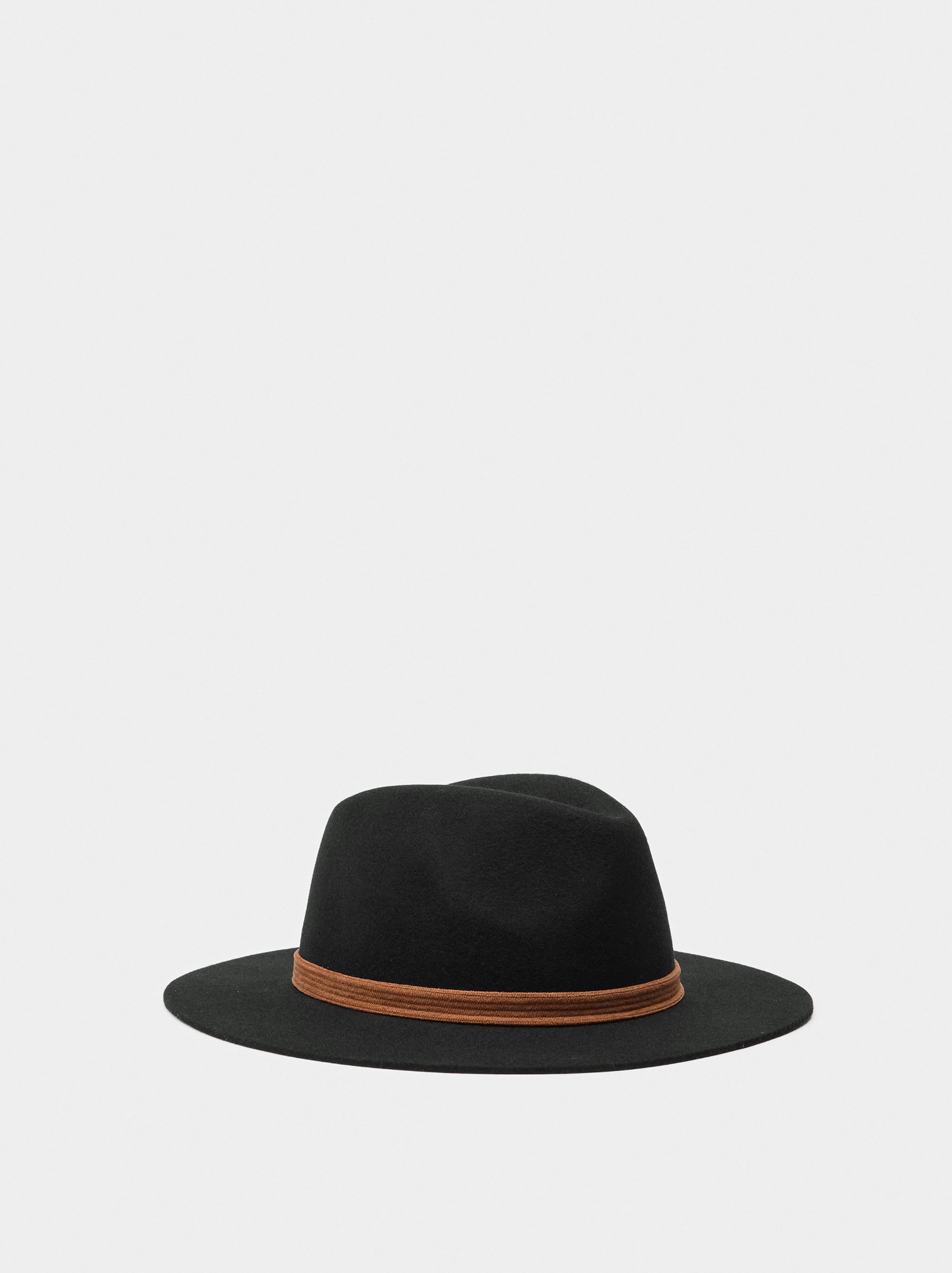 Sombrero De Lana Con Cinta