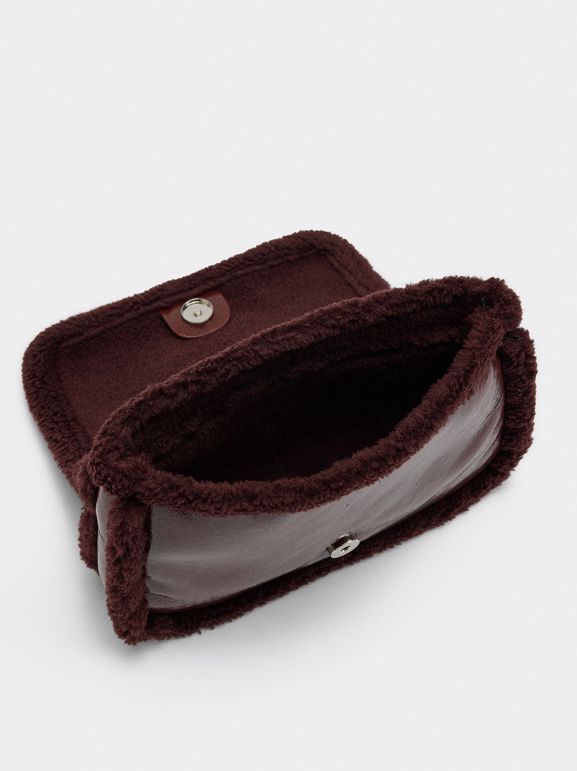 Bolso De Hombro Con Bordes Efecto Pelo