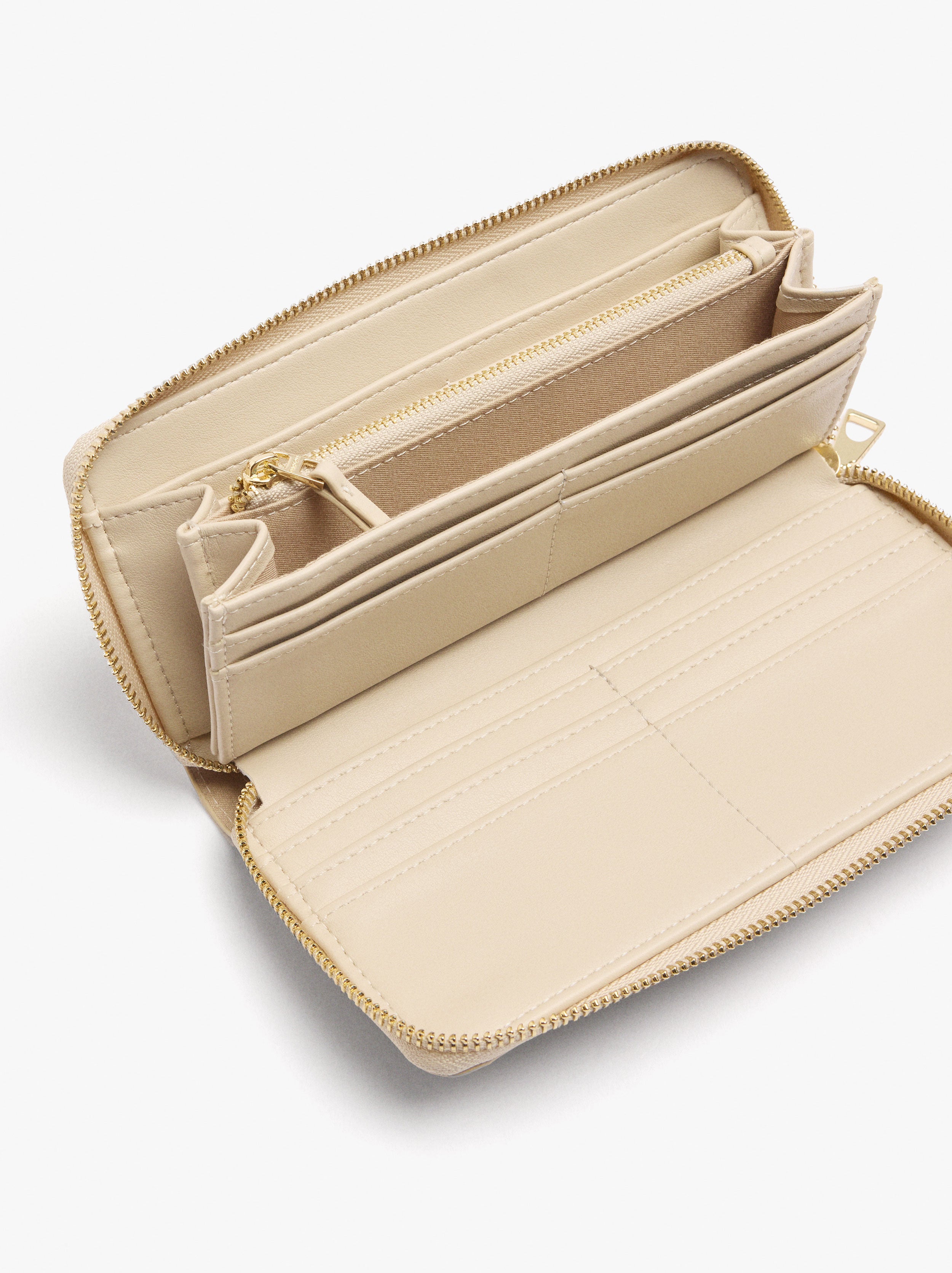 Cartera Con Textura Y Cierre De Cremallera