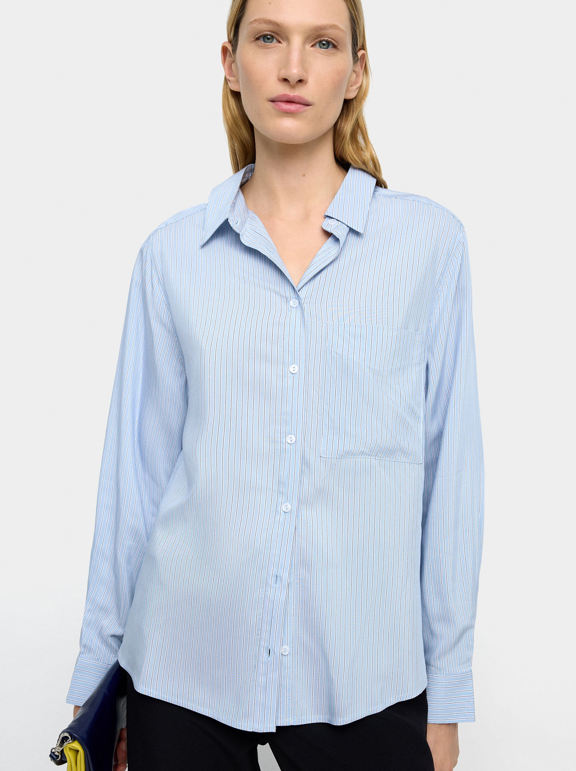 Camisa Con Raya Diplomática