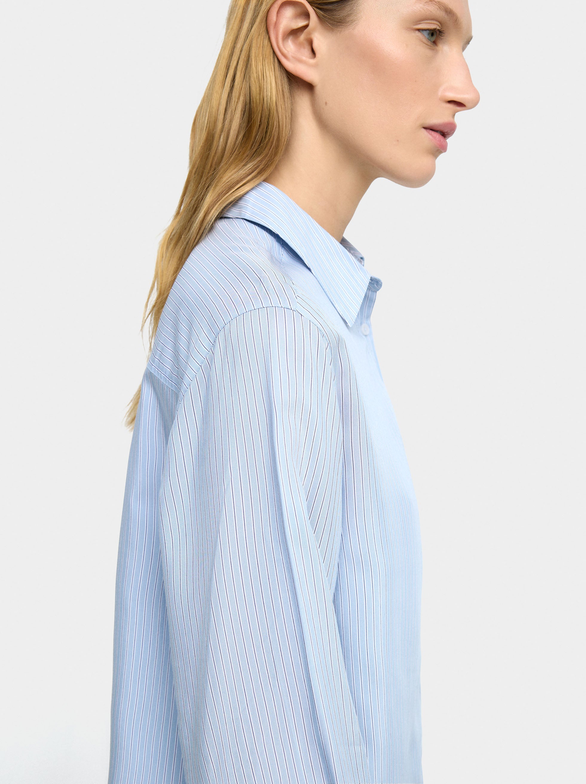 Camisa Con Raya Diplomática
