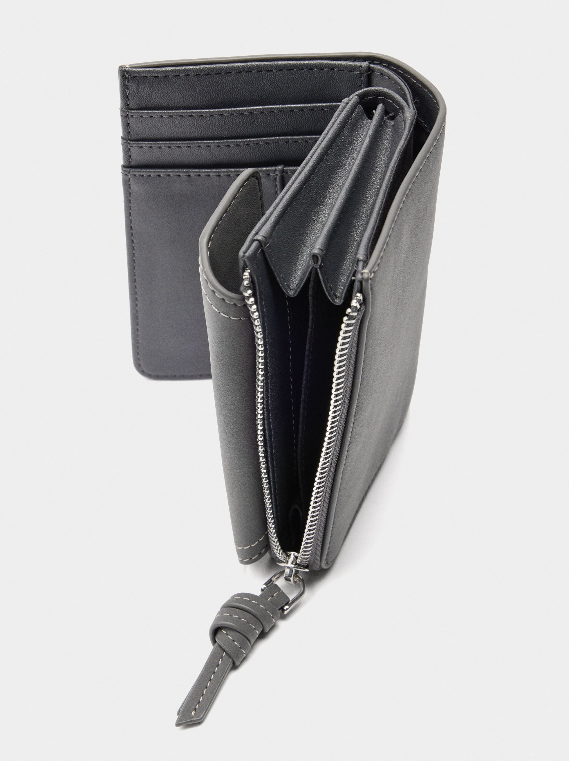 Cartera Lisa Con Solapa
