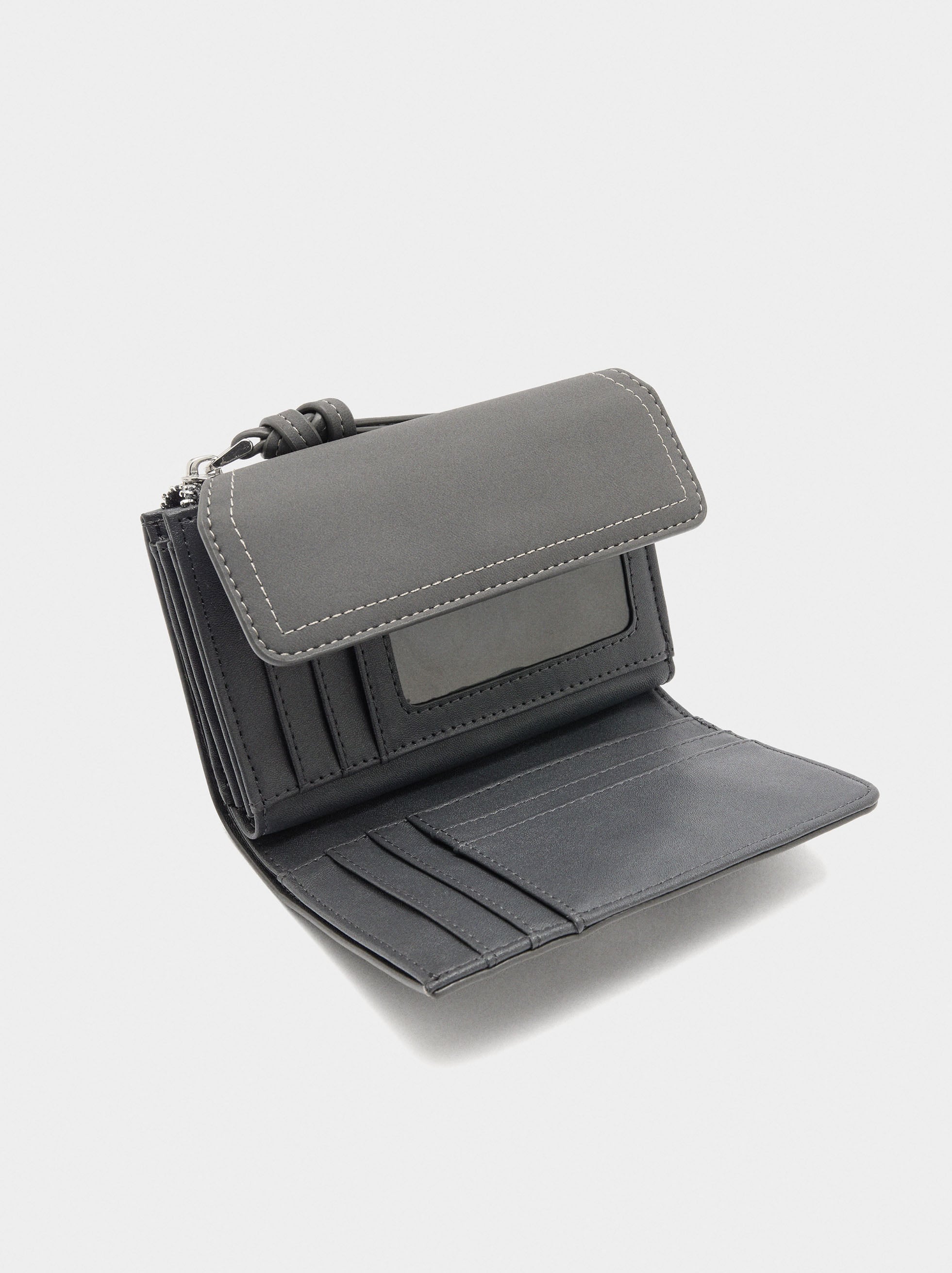 Cartera Lisa Con Solapa