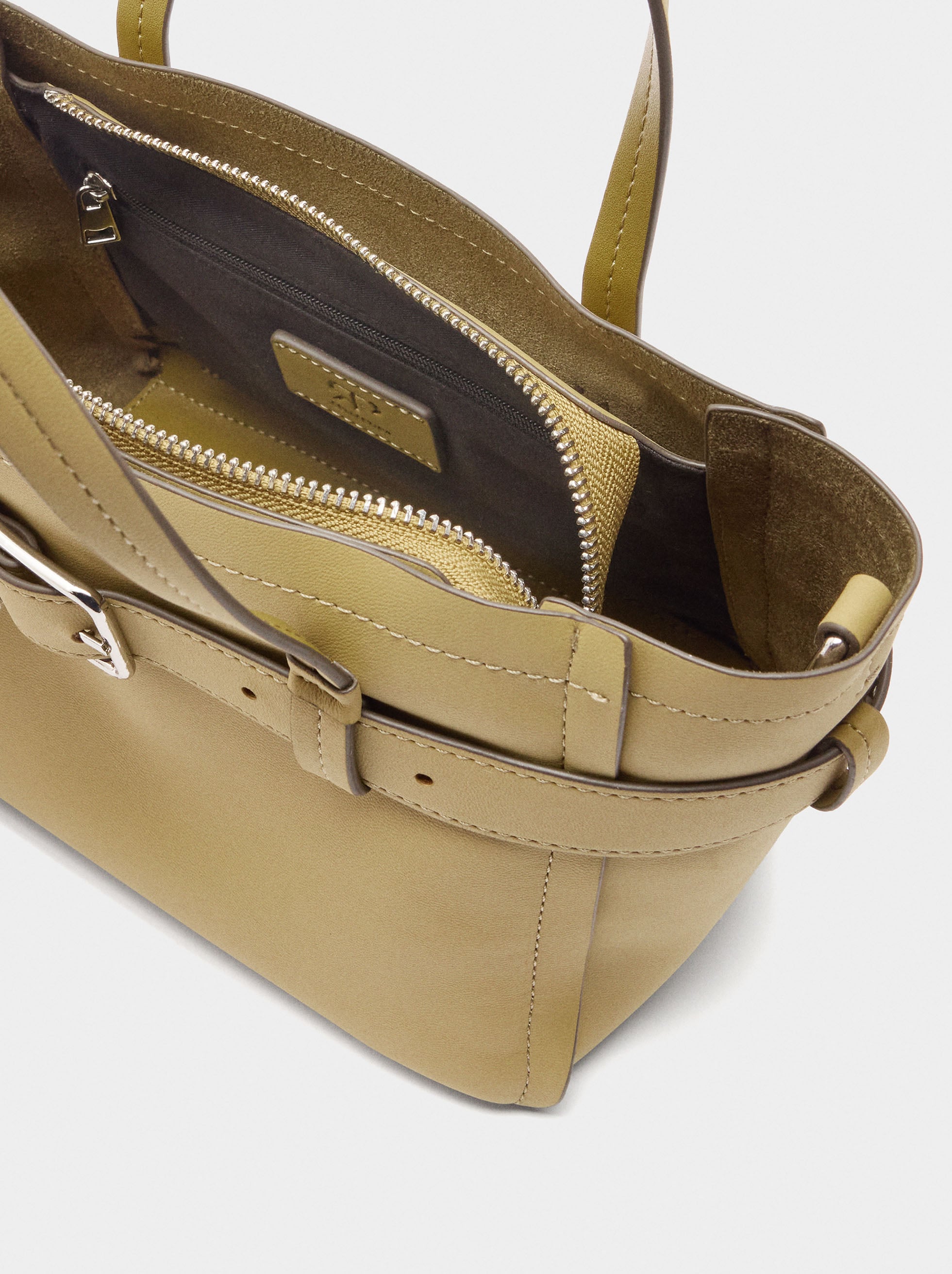 Bolso Tote Con Cinturón Y Colgante