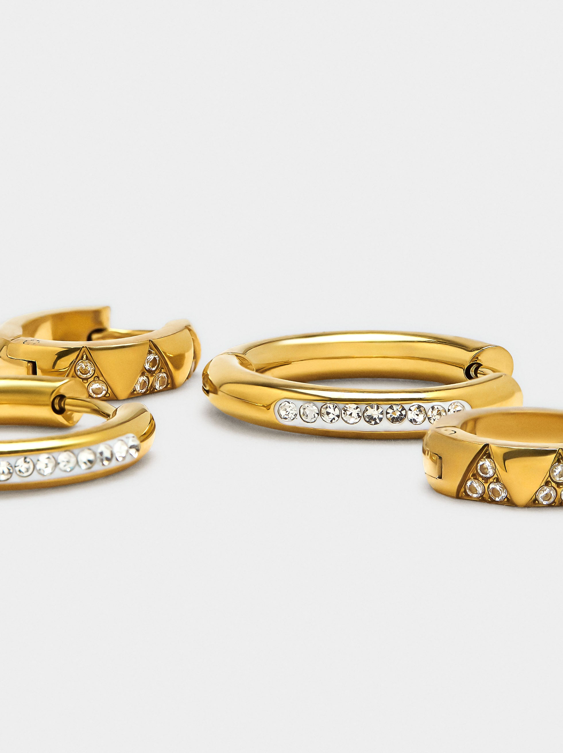 Set De Aros Con Cristales - Acero Inoxidable