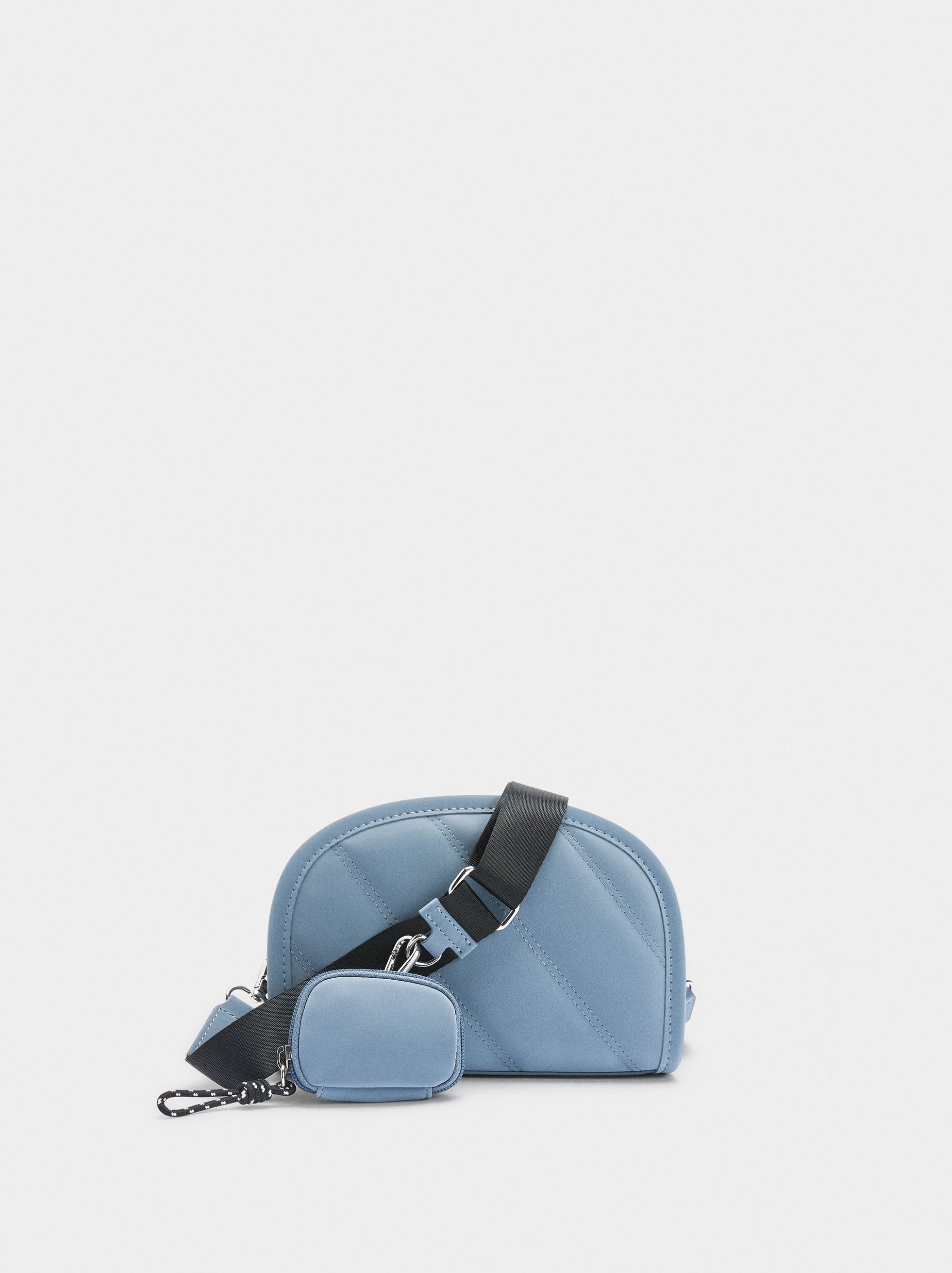 Bolso Bandolera Textura Suave Y Colgante