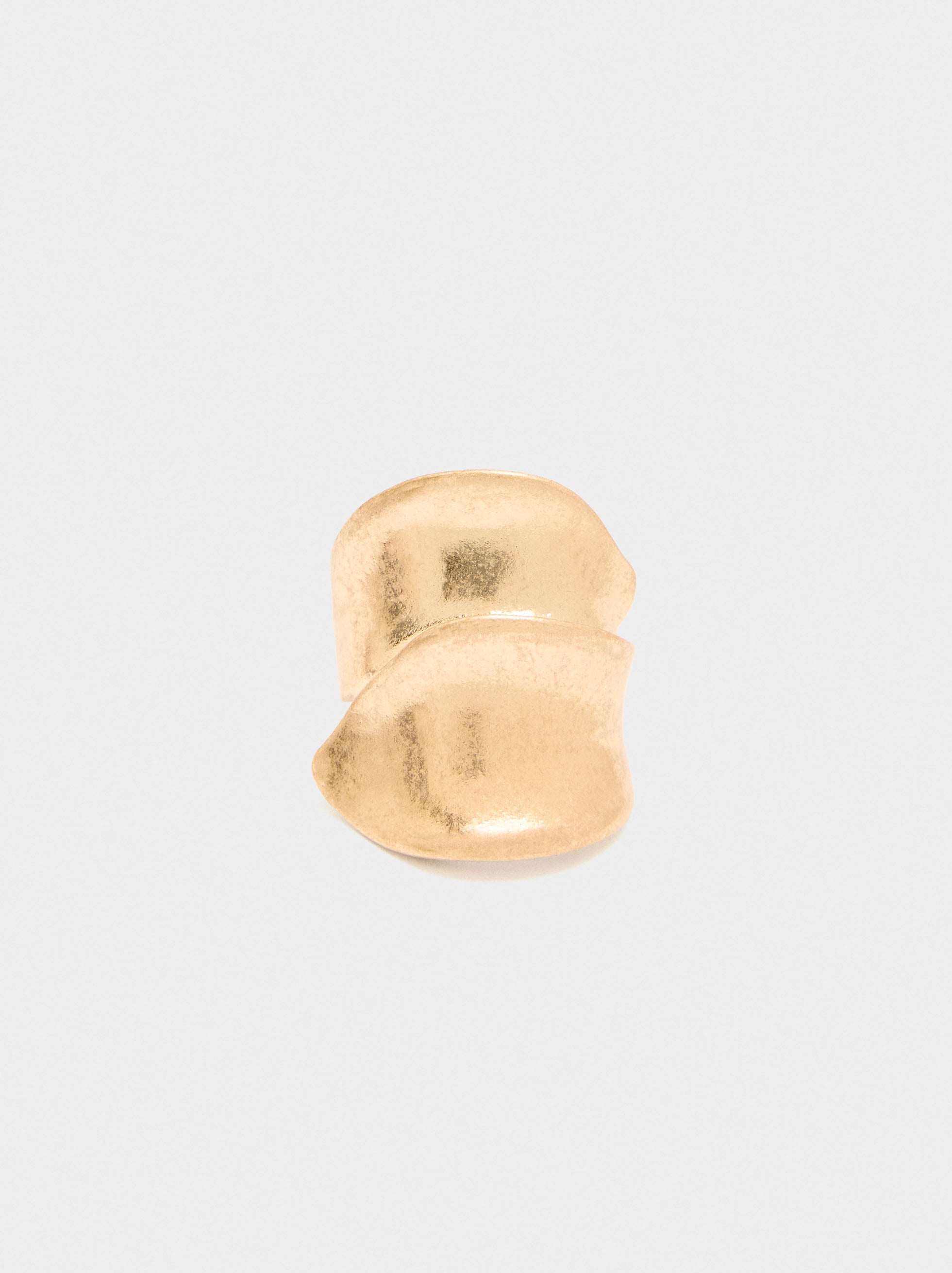 Anillo Cruzado Con Relieve