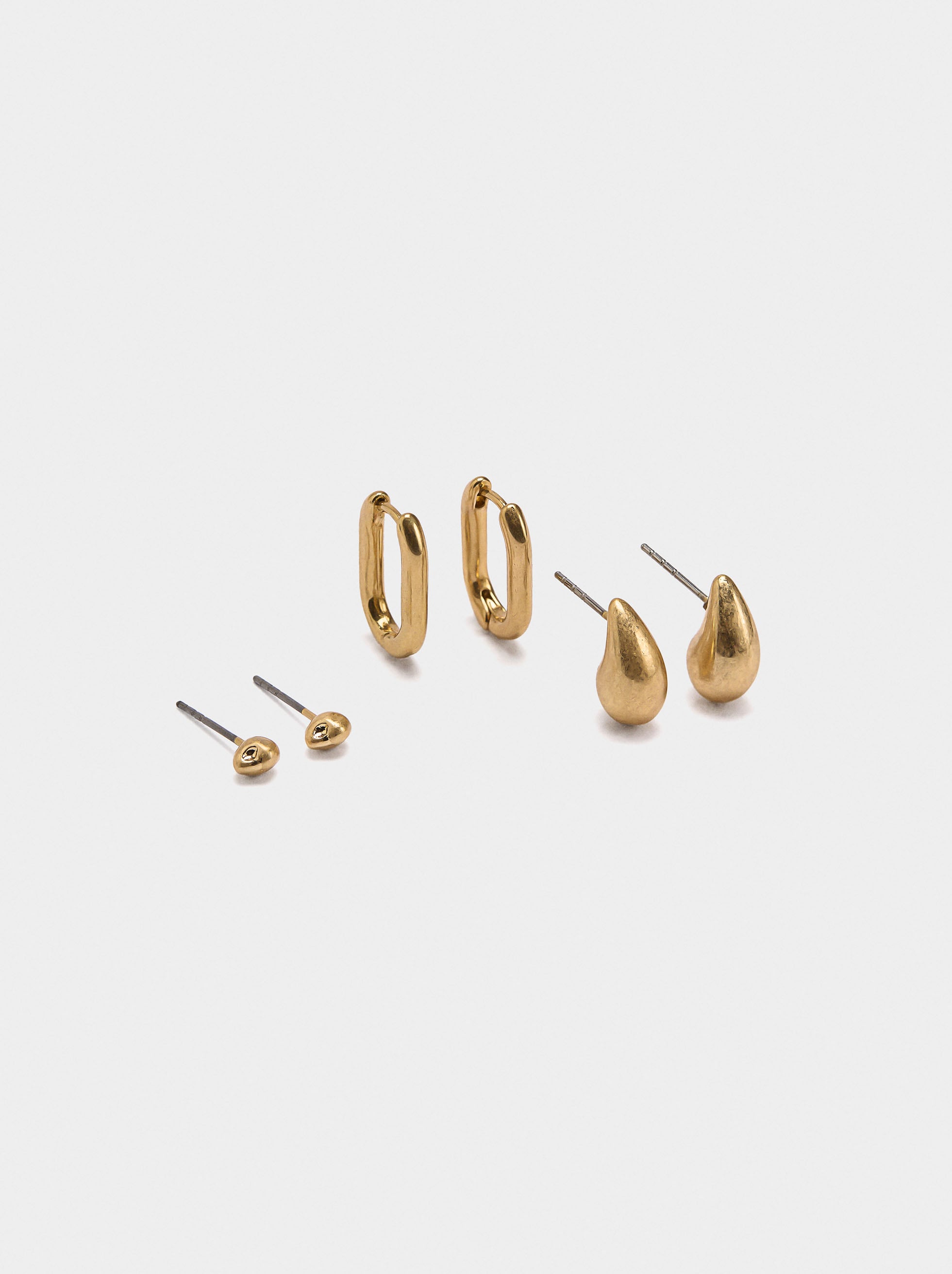 Set De Pendientes Dorados