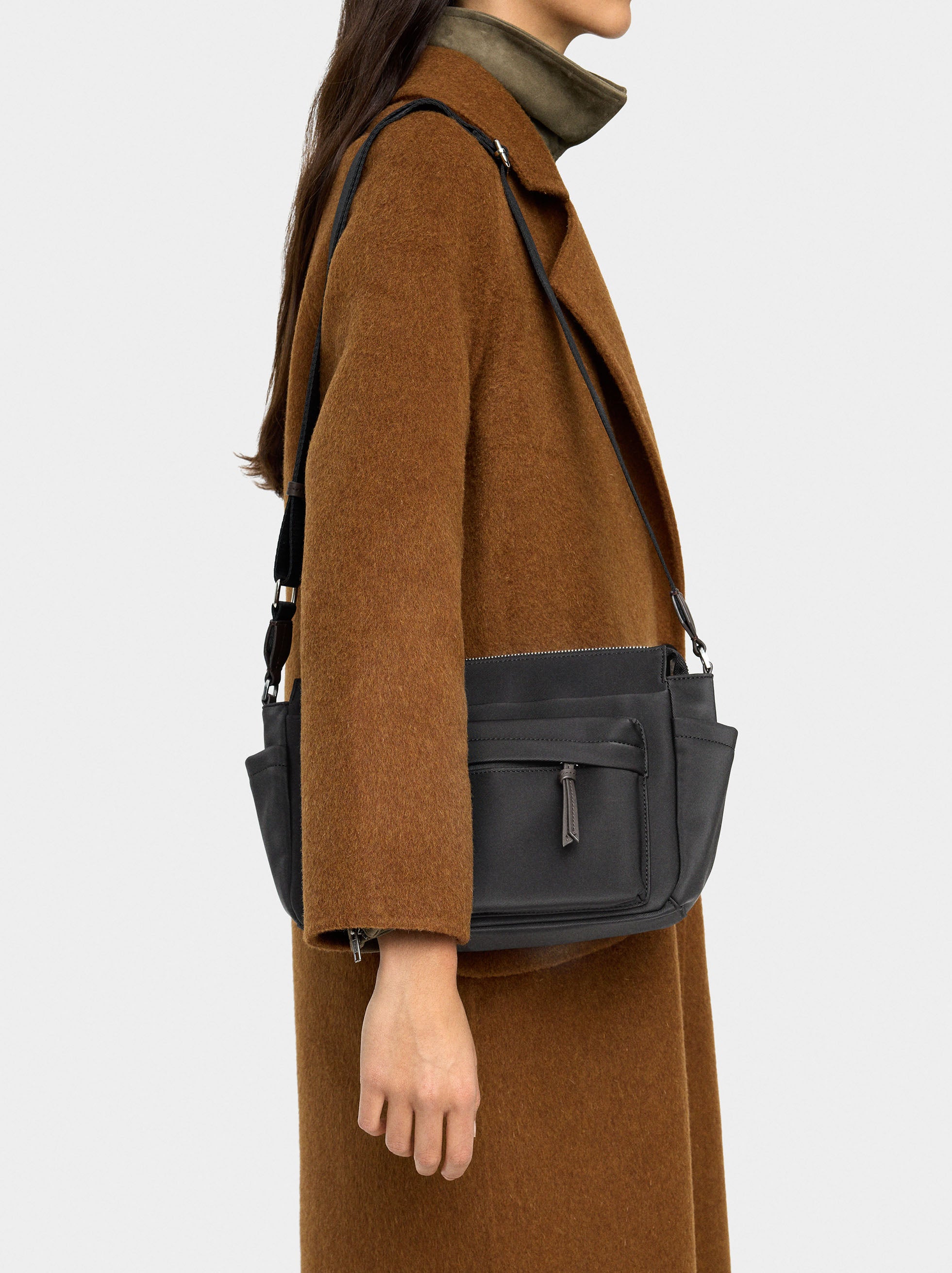 Bolso Bandolera Efecto Nylon