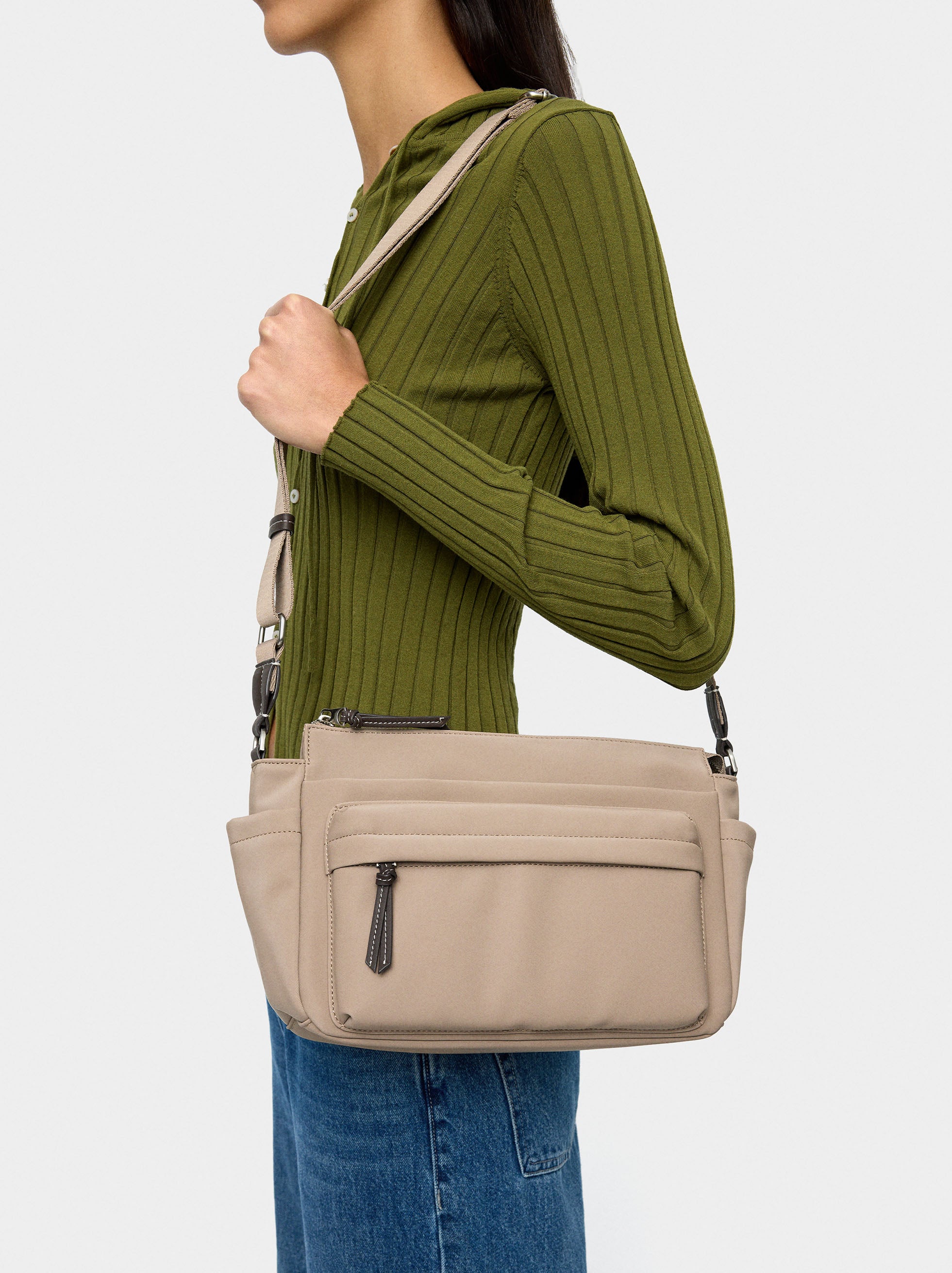 Bolso Bandolera Efecto Nylon