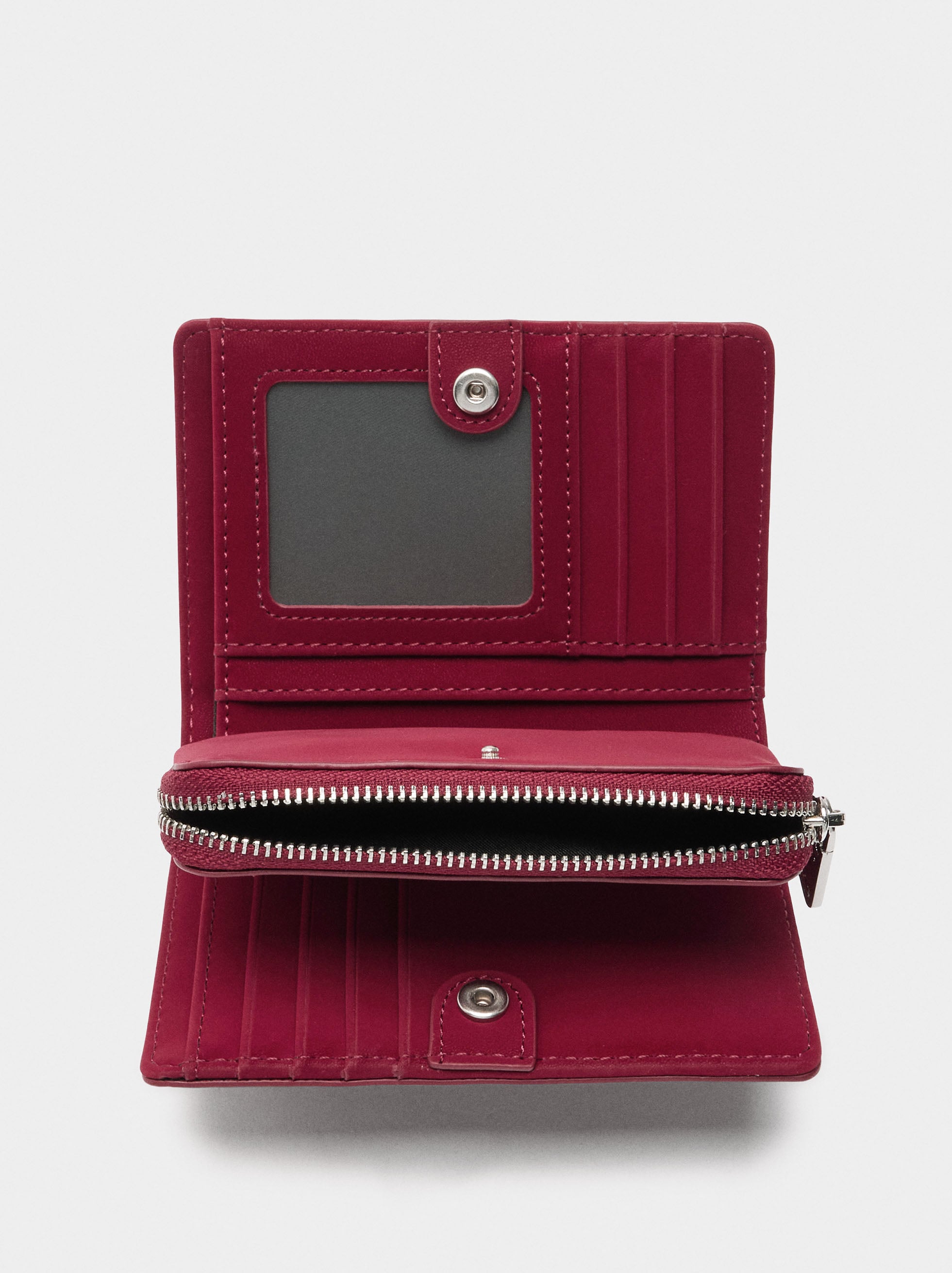 Cartera Con Textura Suave