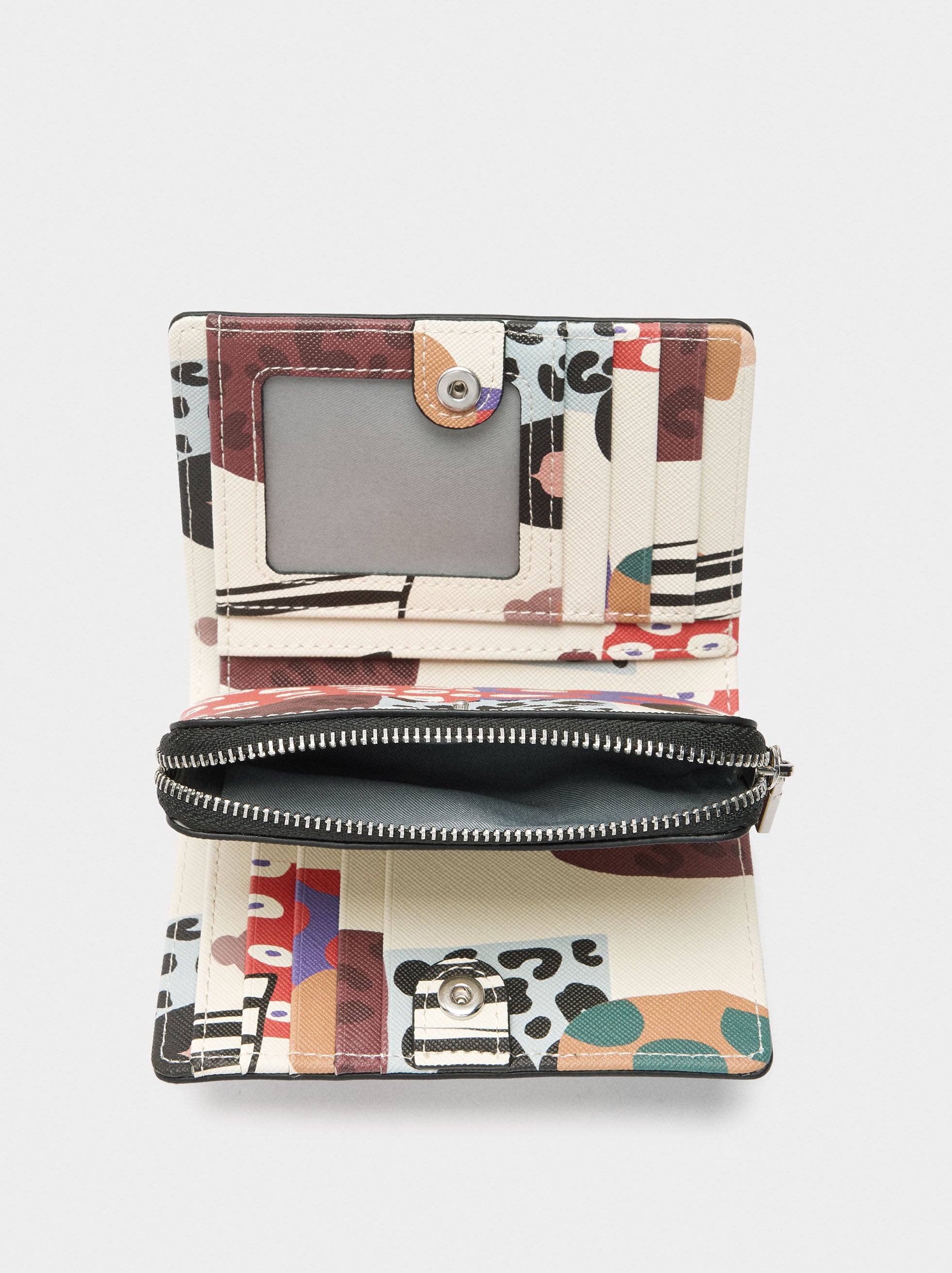 Cartera Con Textura Estampada