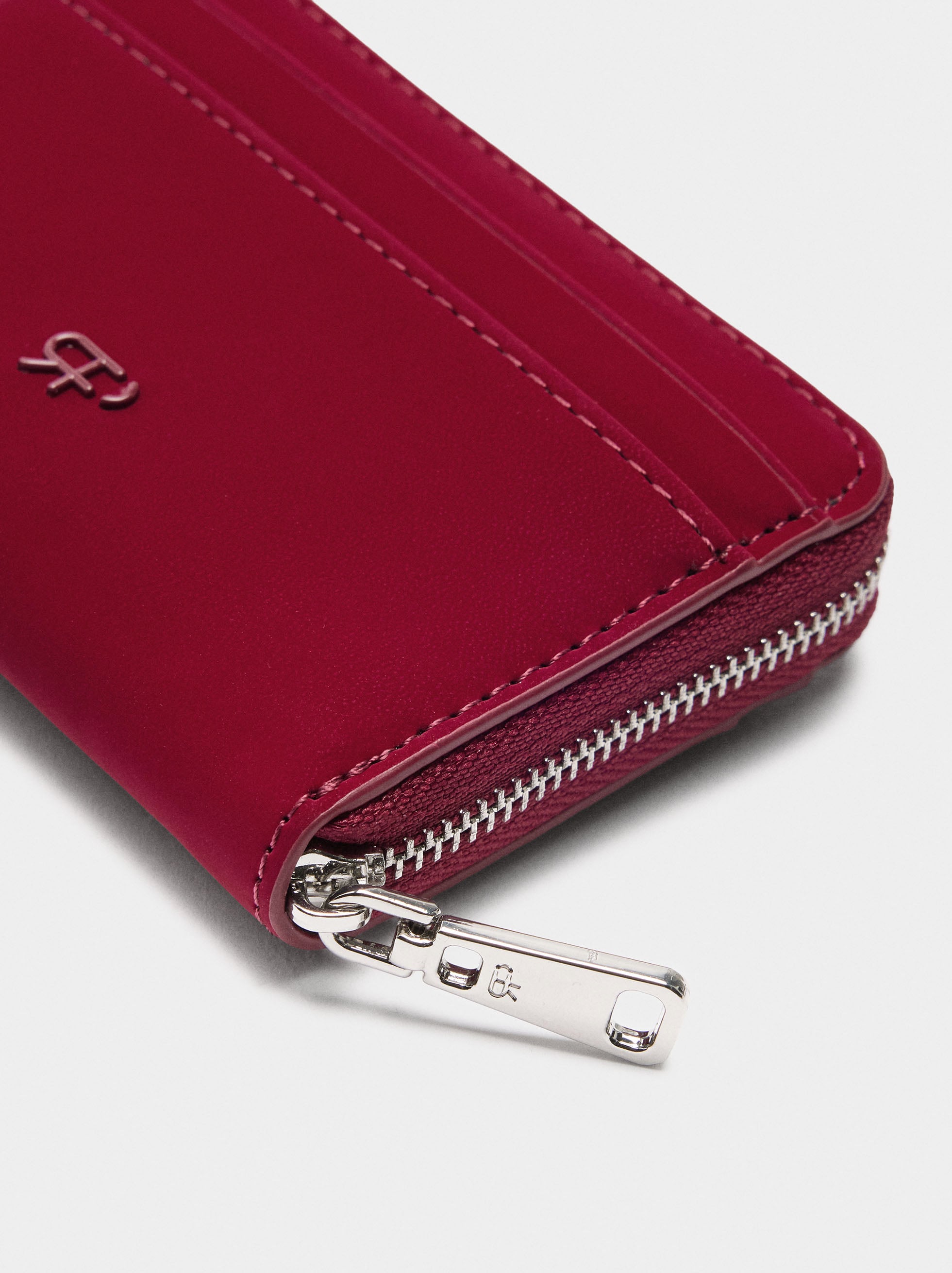 Cartera De Textura Suave Con Cremallera