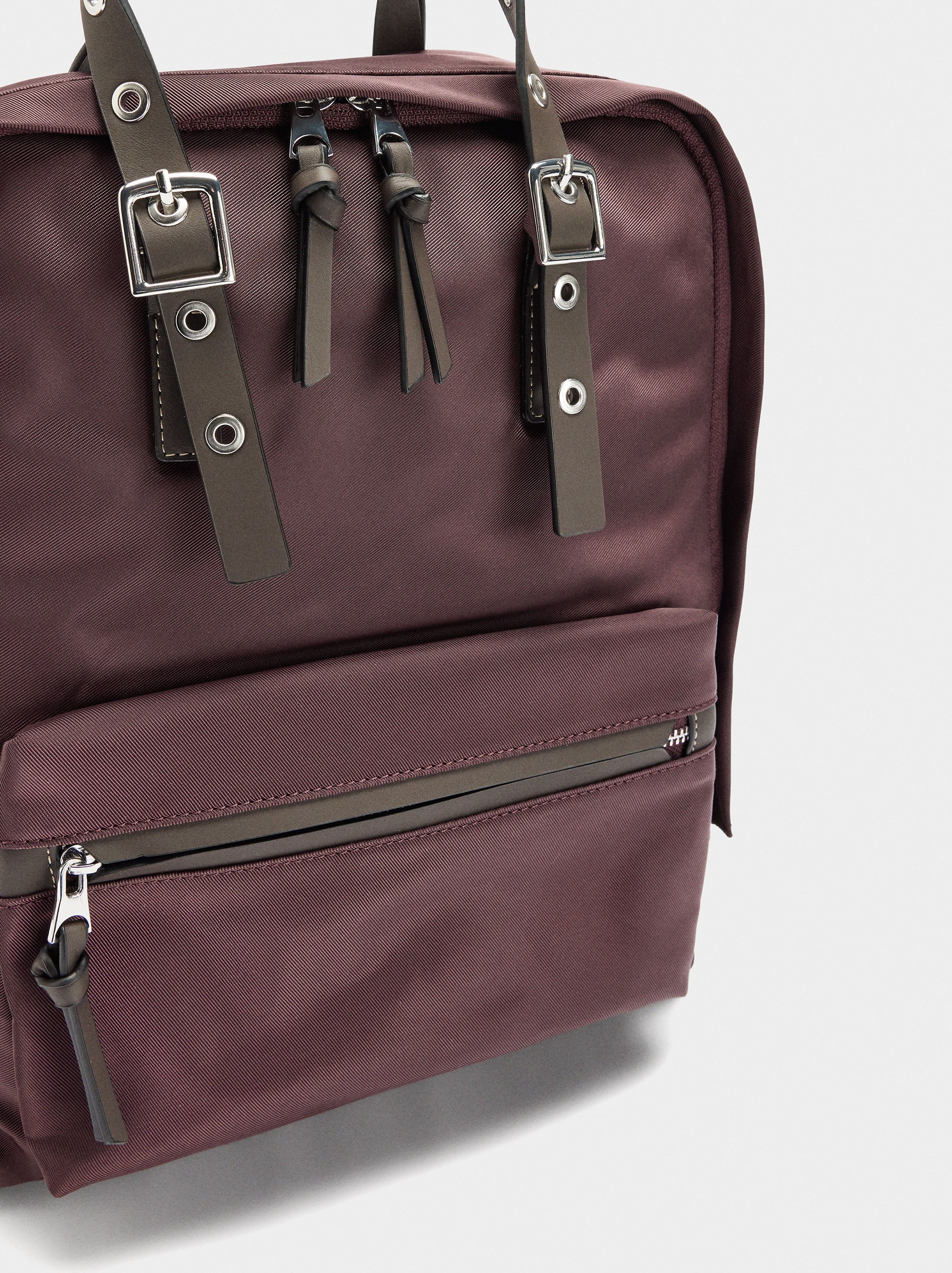 Mochila Para Portátil Hasta 14" De Nylon