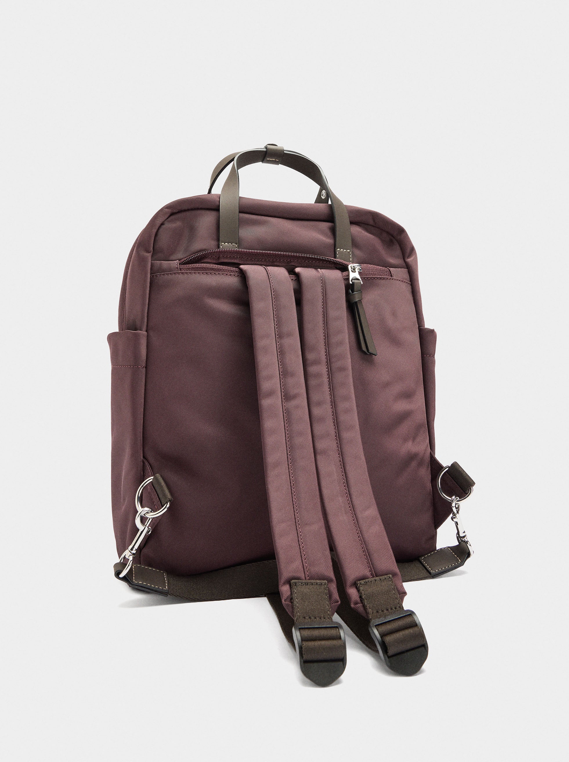 Mochila Para Portátil Hasta 14" De Nylon
