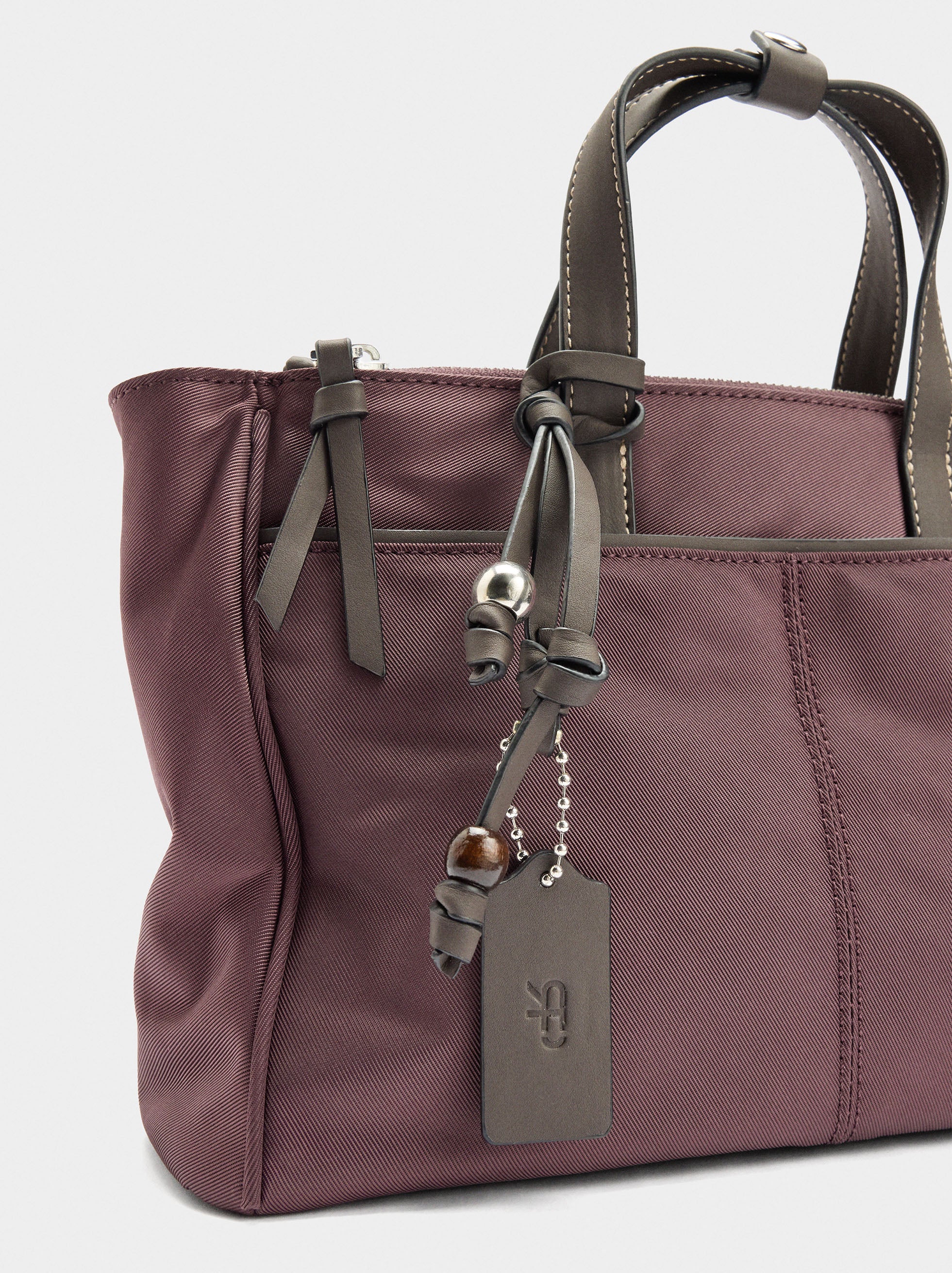 Bolso Tote De Nylon Con Bandolera