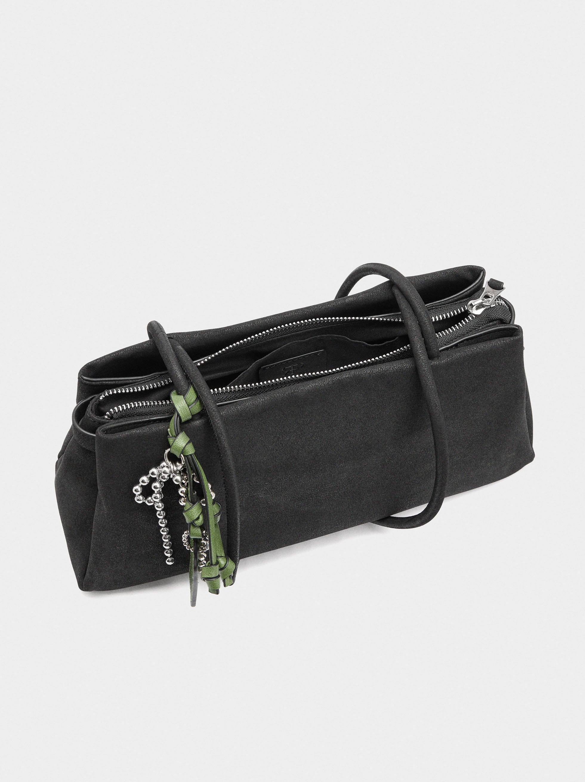 Bolso De Hombro Efecto Piel Con Colgante