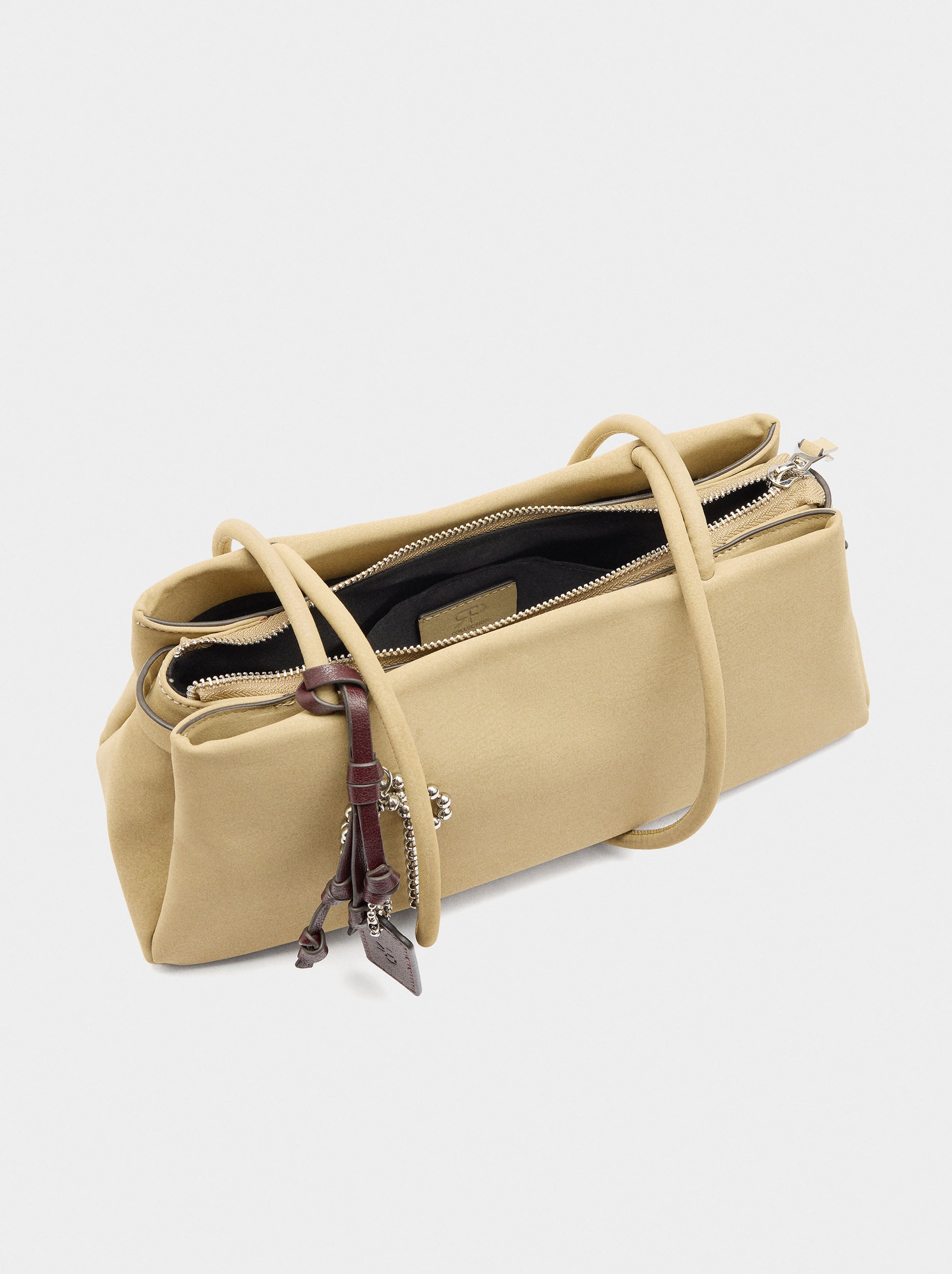 Bolso De Hombro Efecto Piel Con Colgante