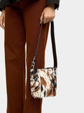 Bolso Bombonera Con Detalles De Piel