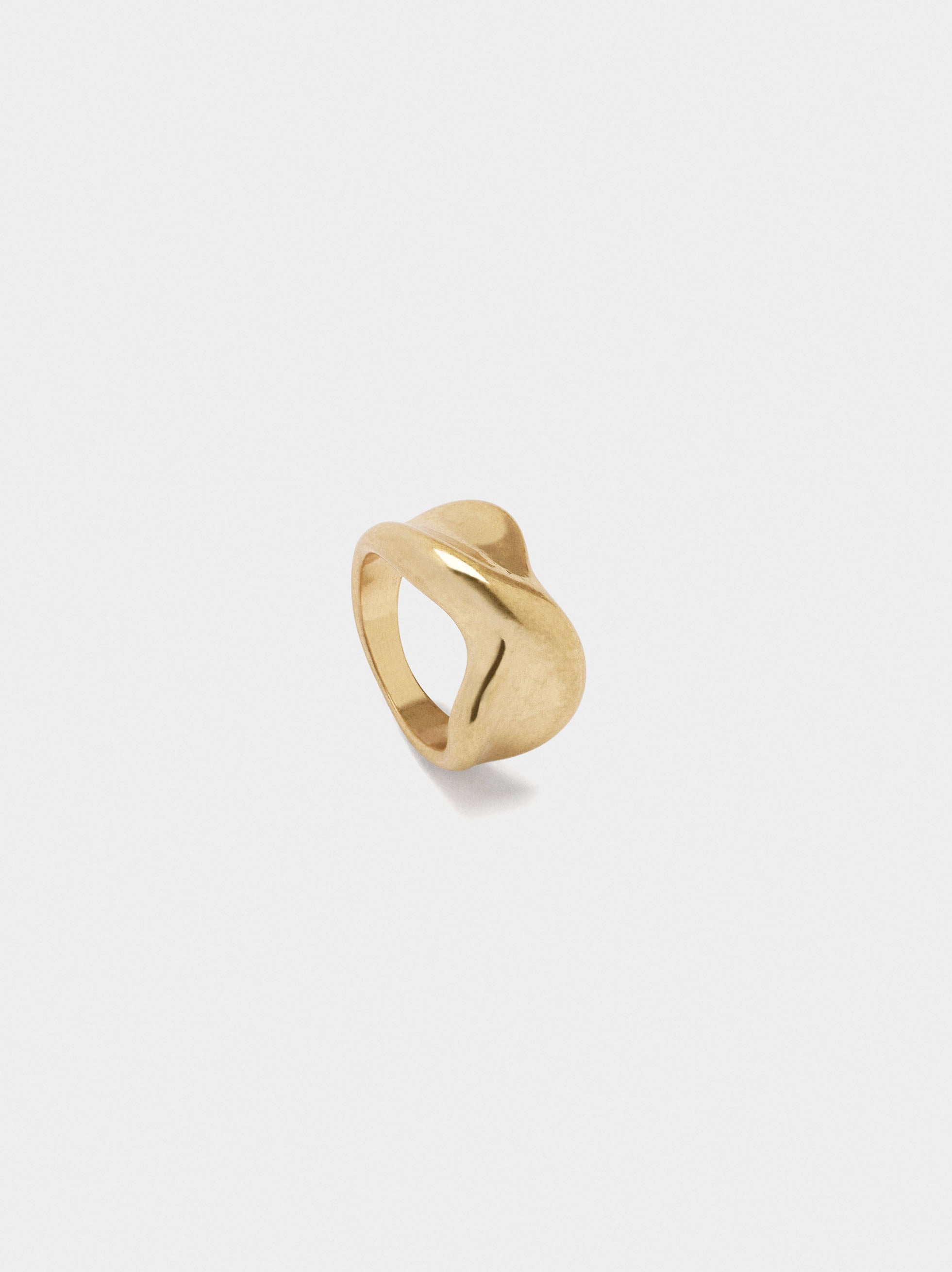 Anillo Con Relieve
