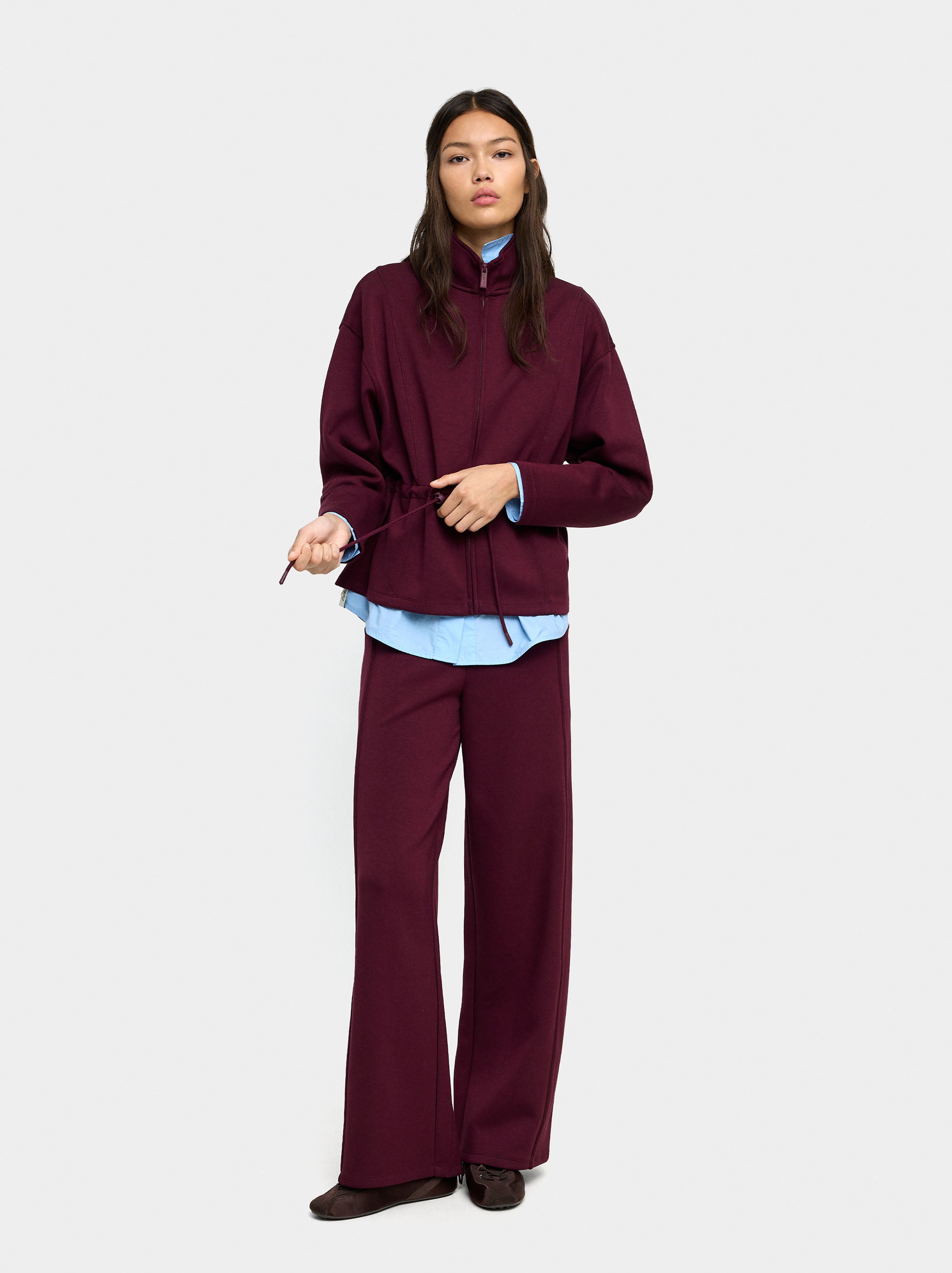 Sudadera Con Cremallera Y Cuello Alto
