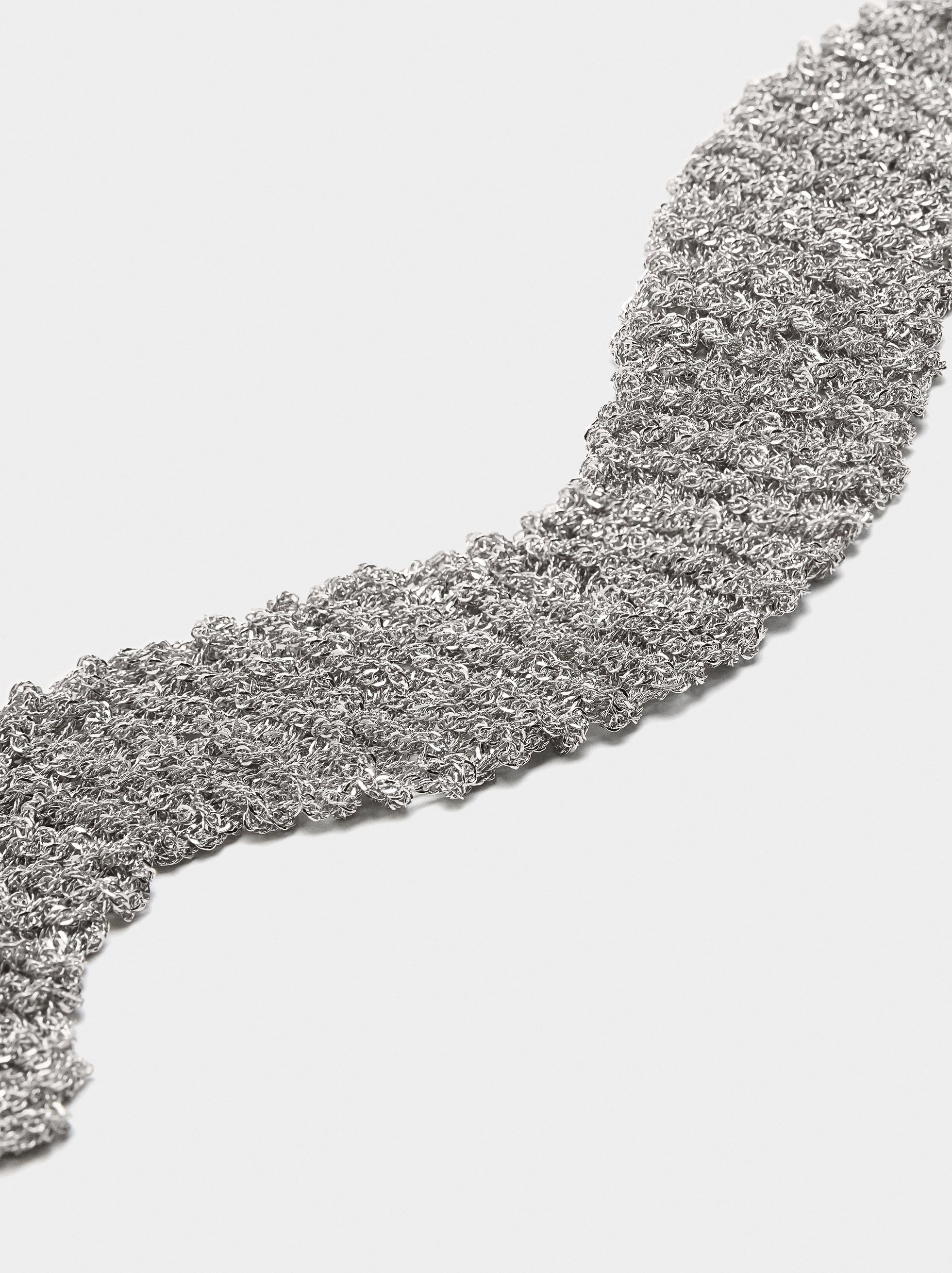 Choker Con Cadenas Entrecruzadas