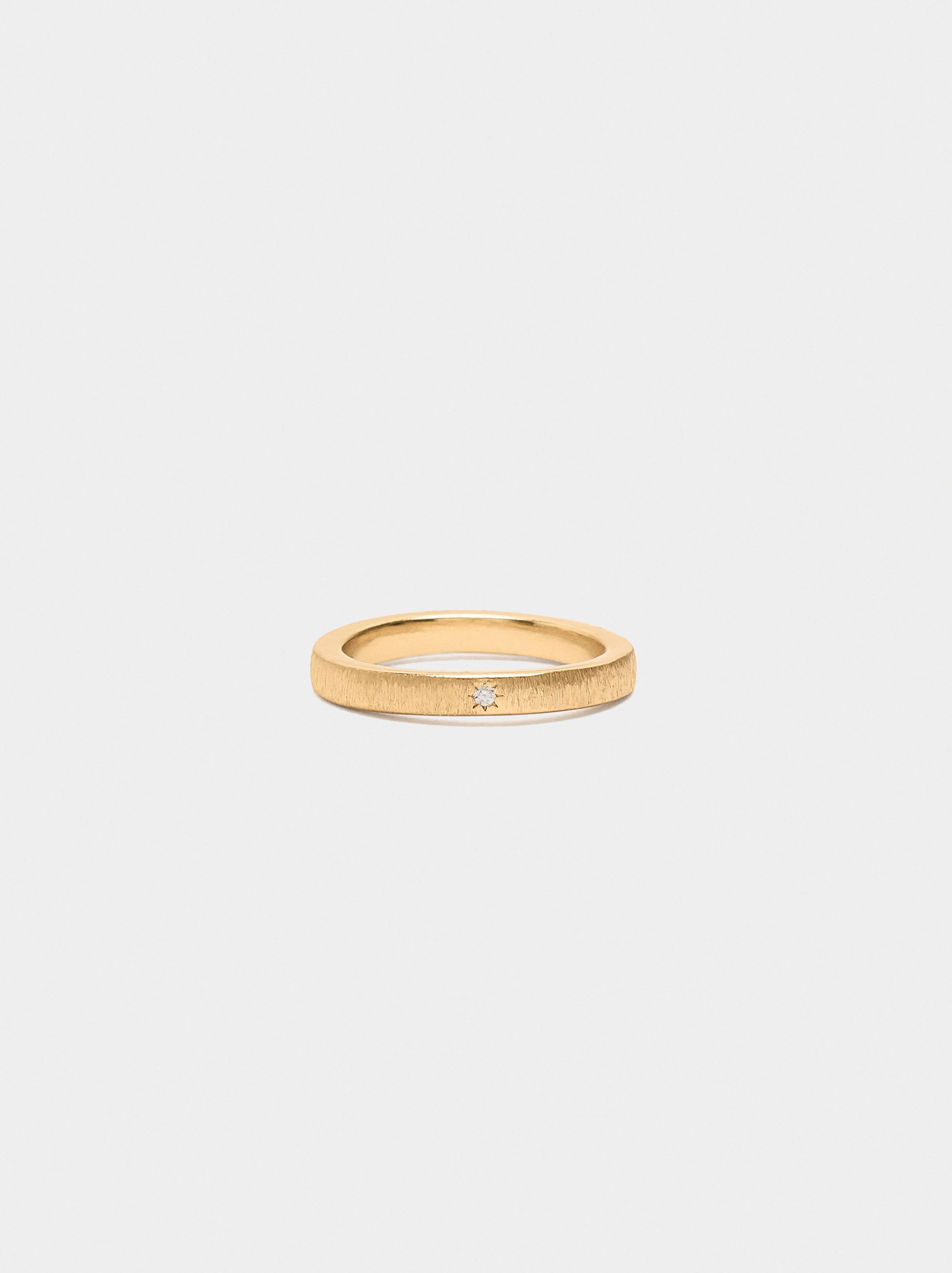 Anillo Con Detalle De Circonita