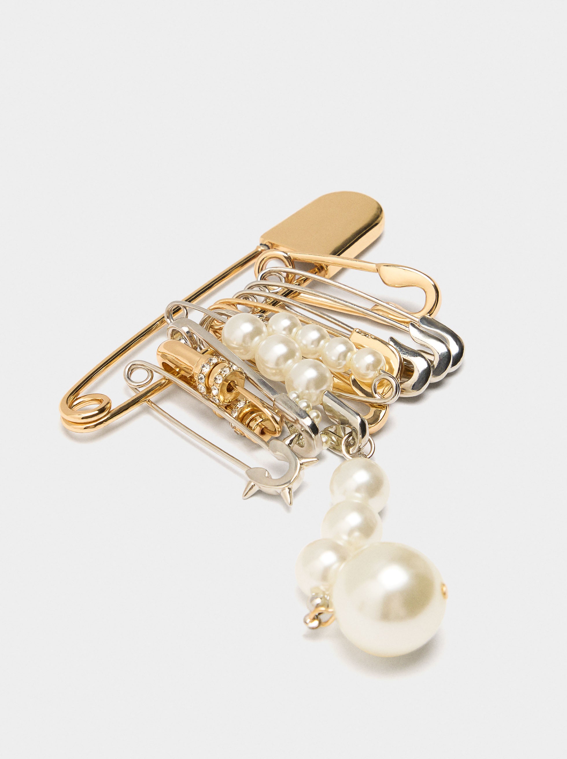 Broche De Perlas