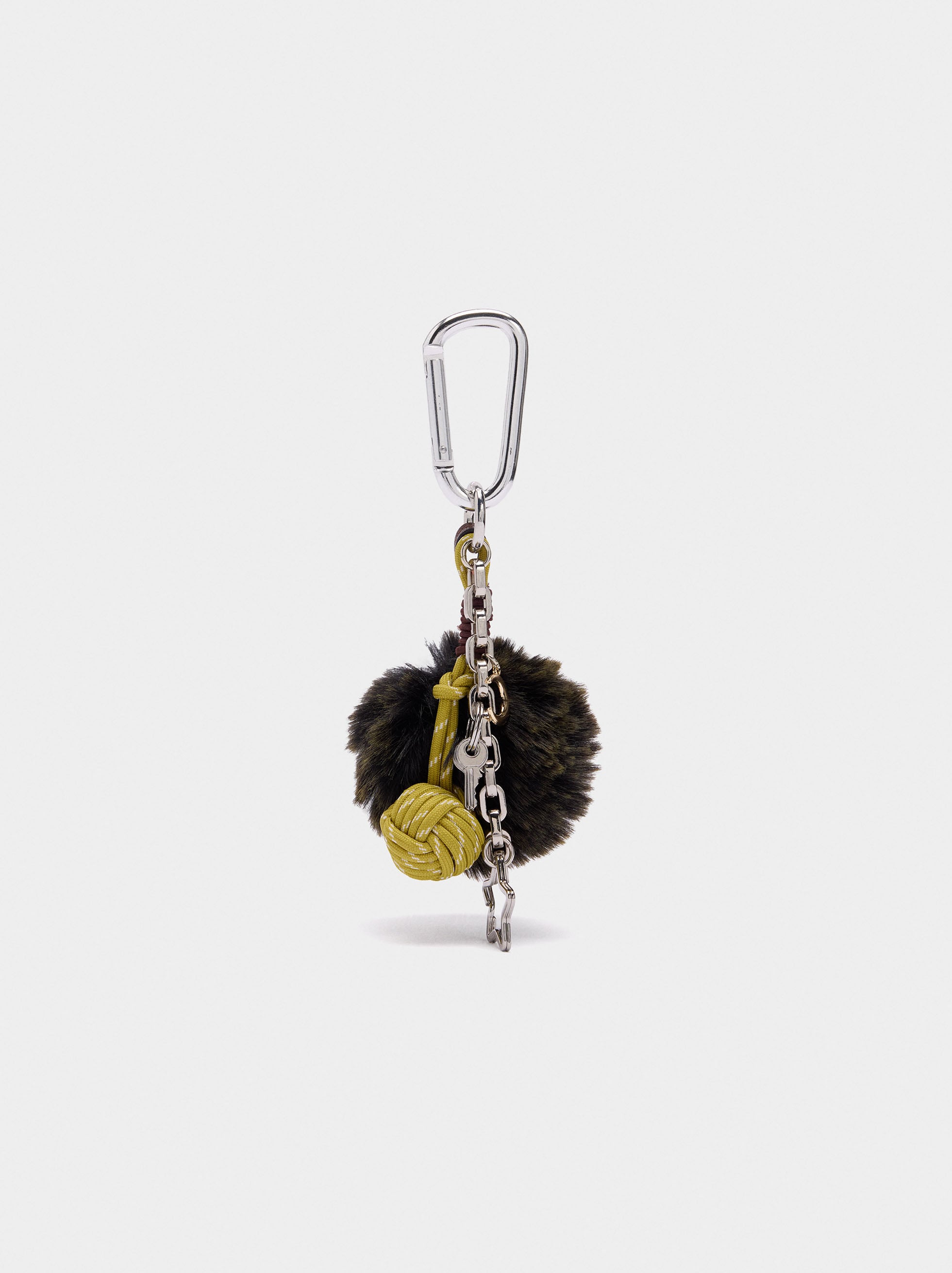 Llavero Charm Pompón Y Estrella