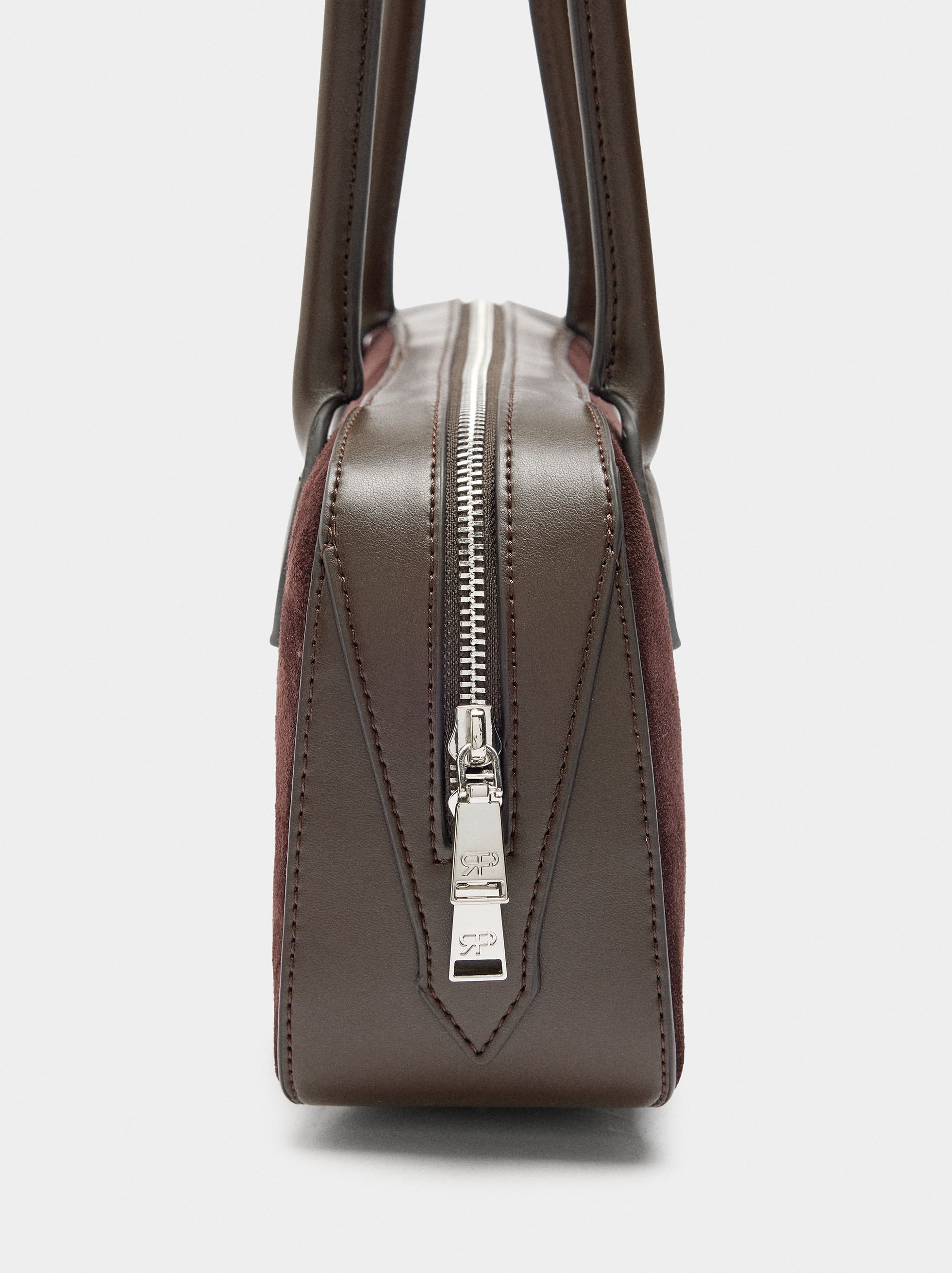 Bolso De Hombro Con Detalles De Piel